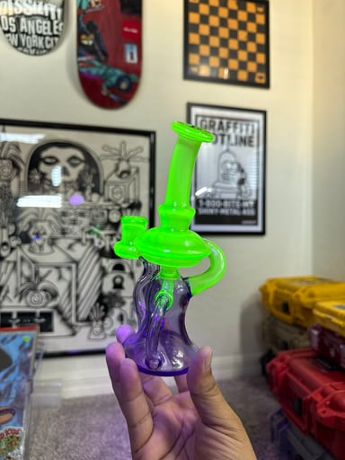 Preview pic of Chip Glass
