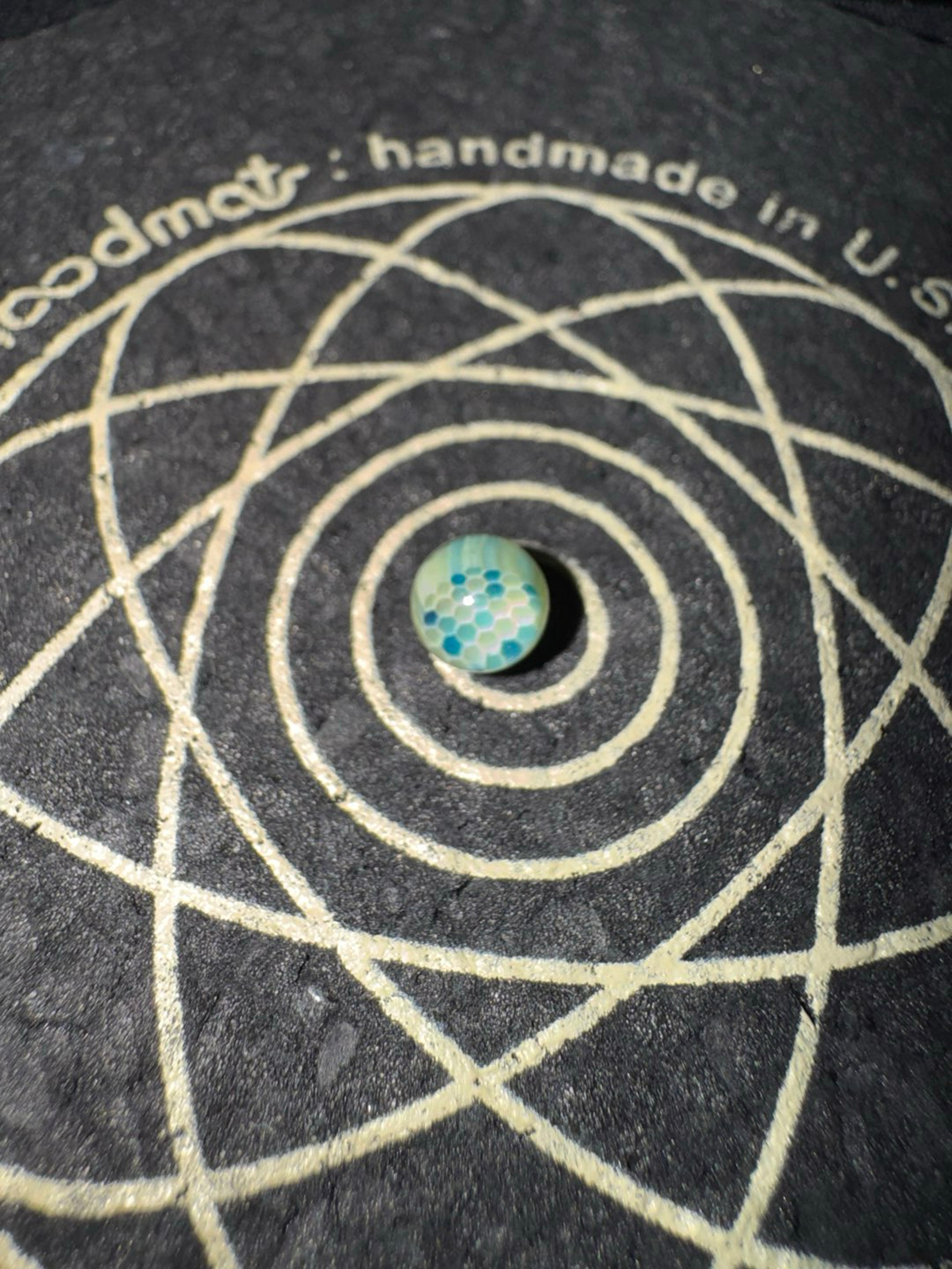 Preview pic of Blue Millie HoneyComb Pearl