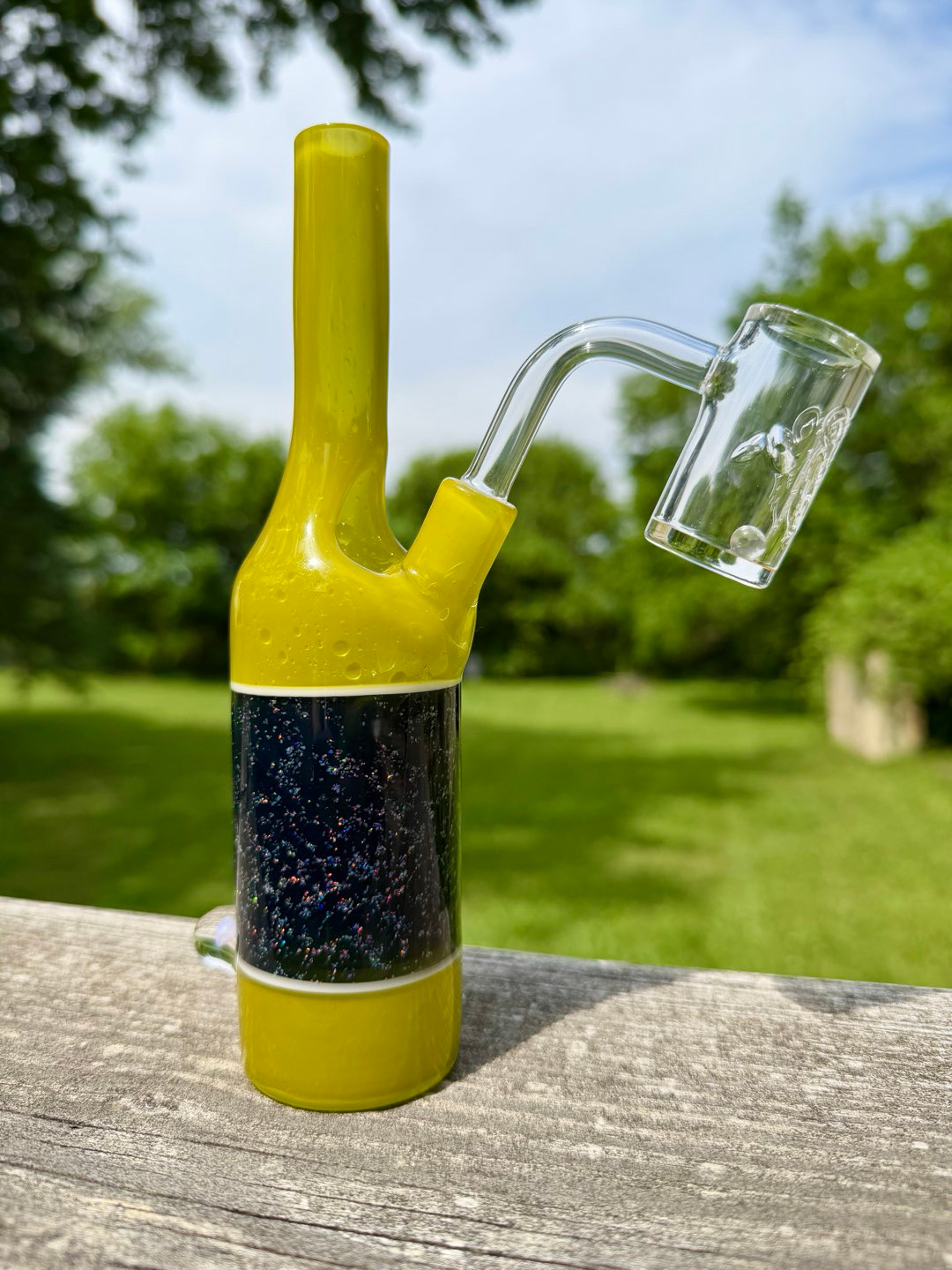 Preview pic of Glass Mechanic CROPAL Sake Bottle w Bear Quartz autospinner