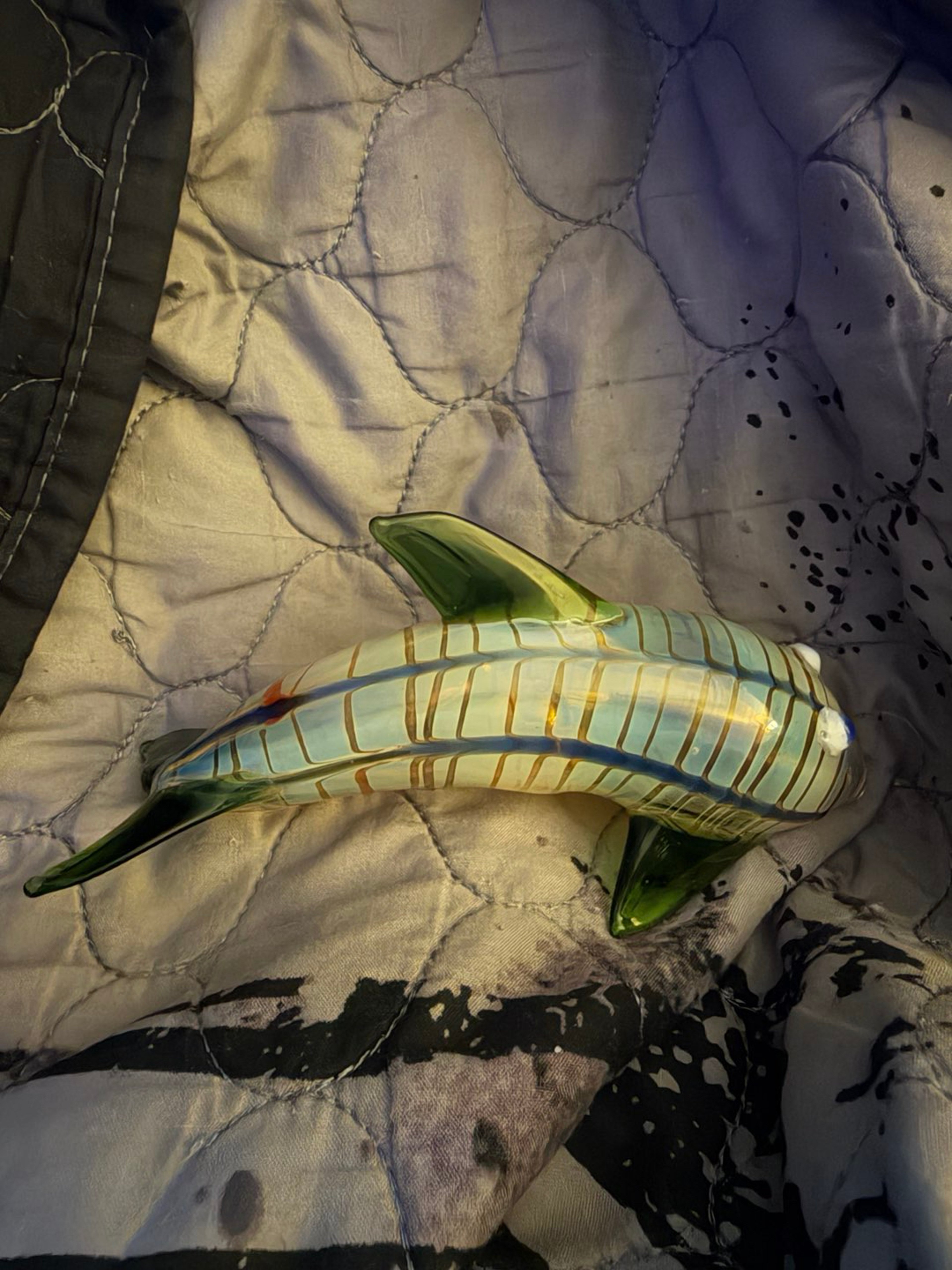 Dolphin hand pipe image 0