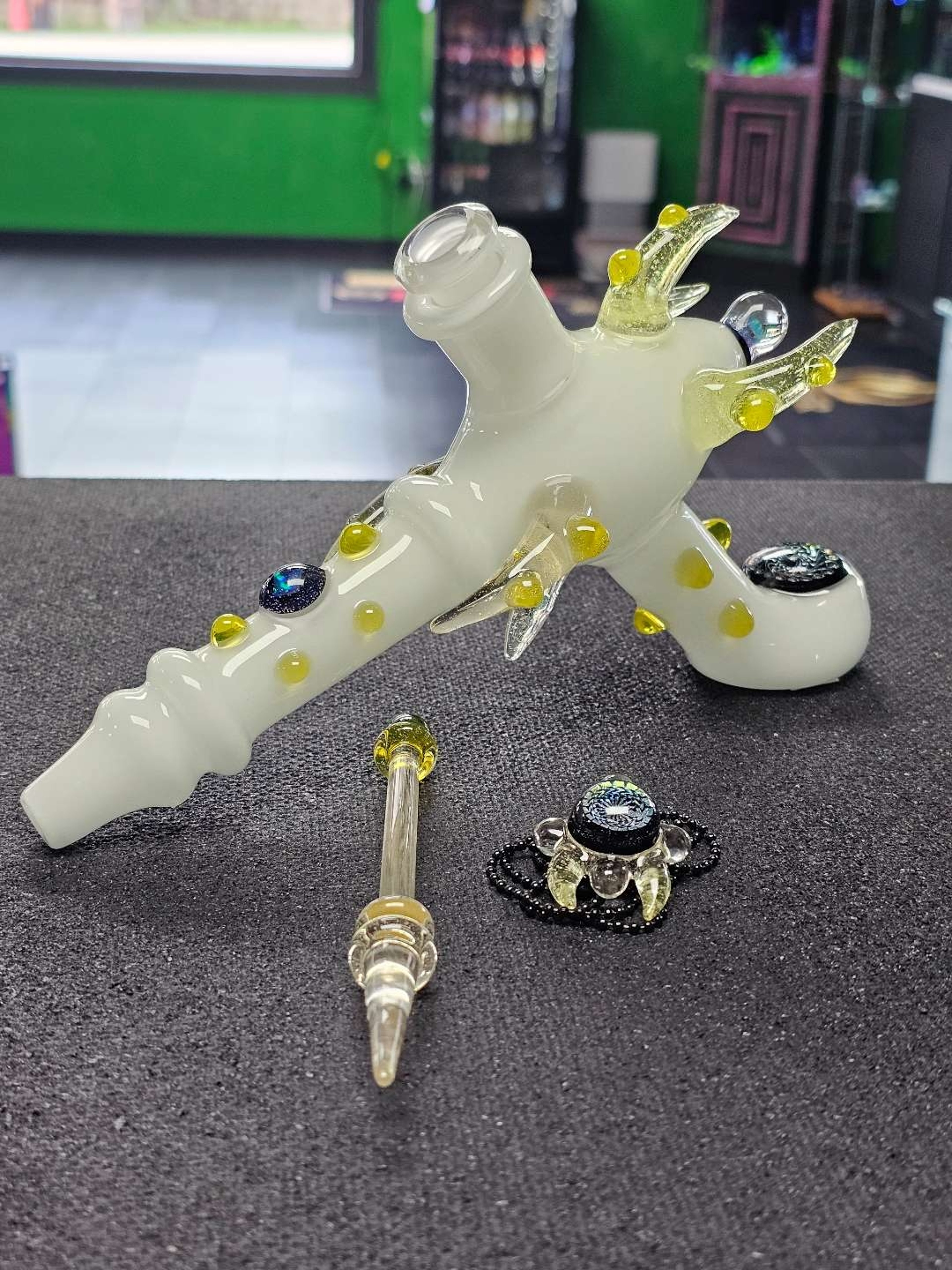 Preview pic of Monster Glass Ray Gun GLOW AND UV Dab Rig Set