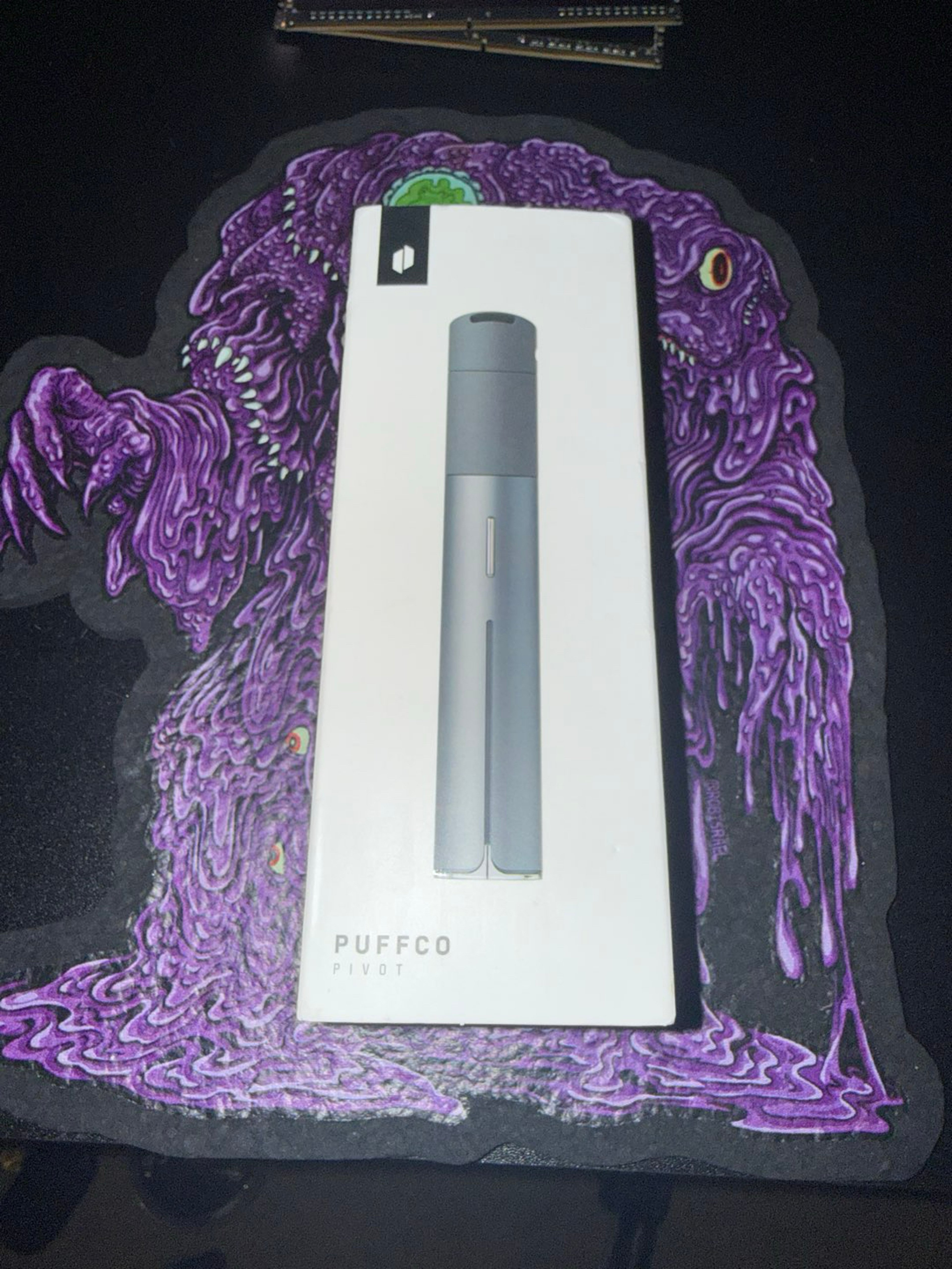 Preview pic of Slate color Puffco pivot with Terp pearl