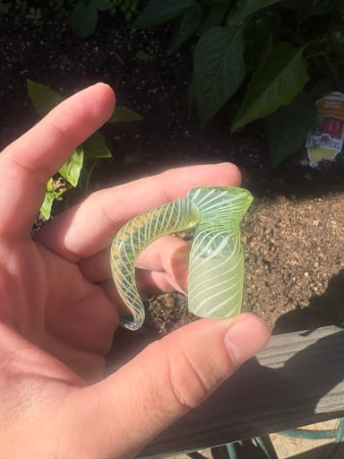 Preview pic of FW Transparent green with white line work 4 hole Slide
