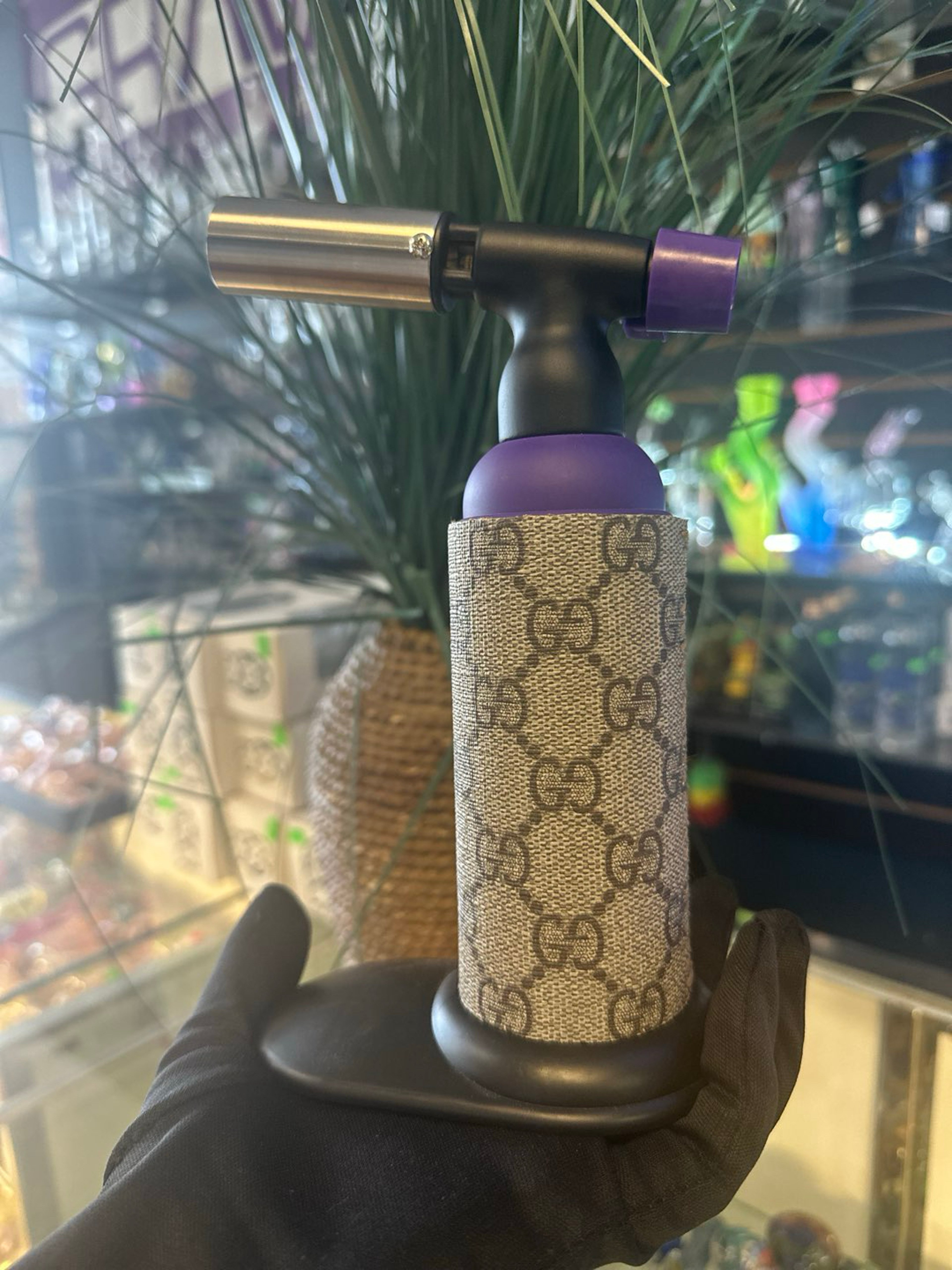 Preview pic of Gucci torch