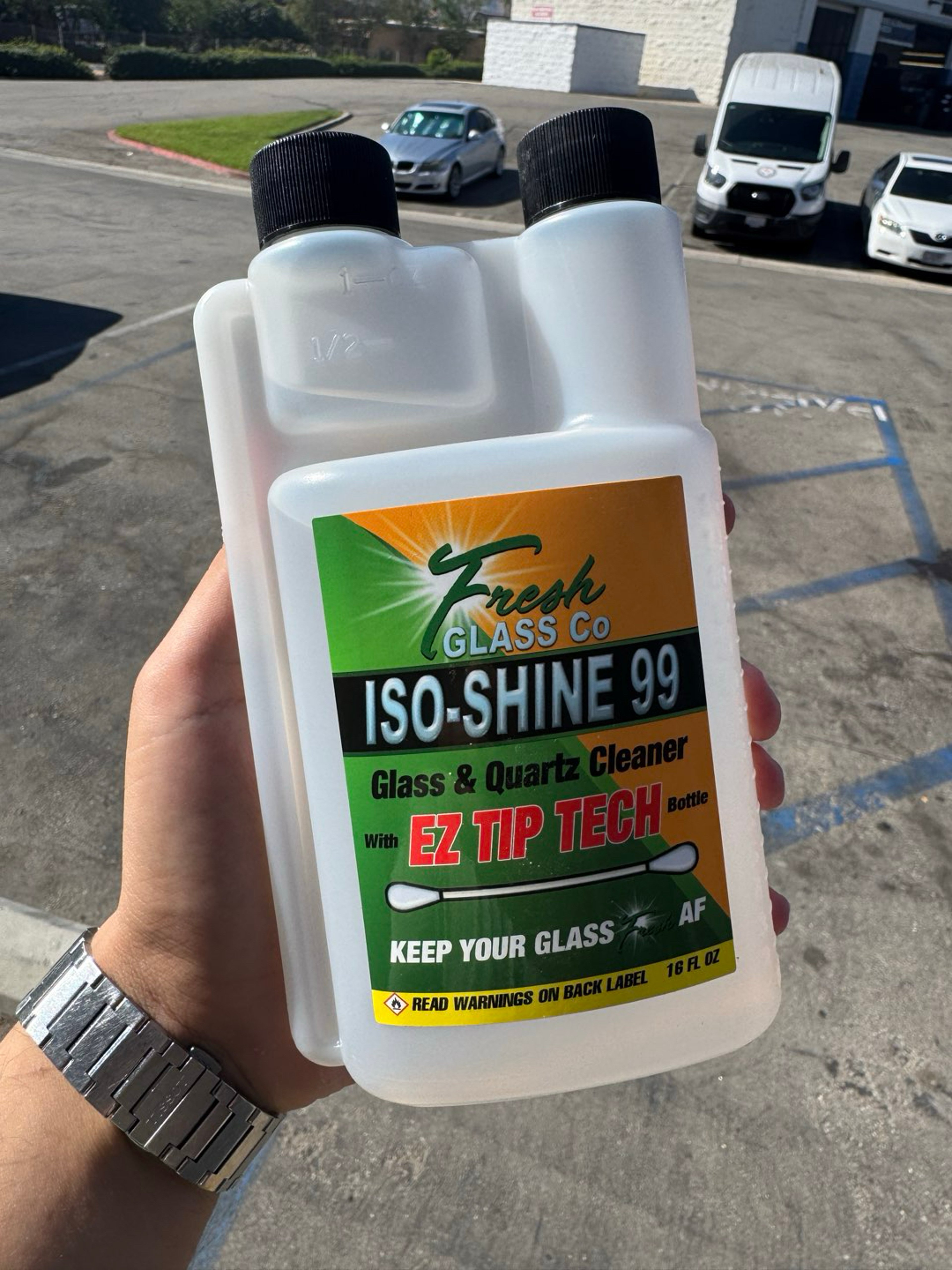 Preview pic of Iso Shine Cleaner