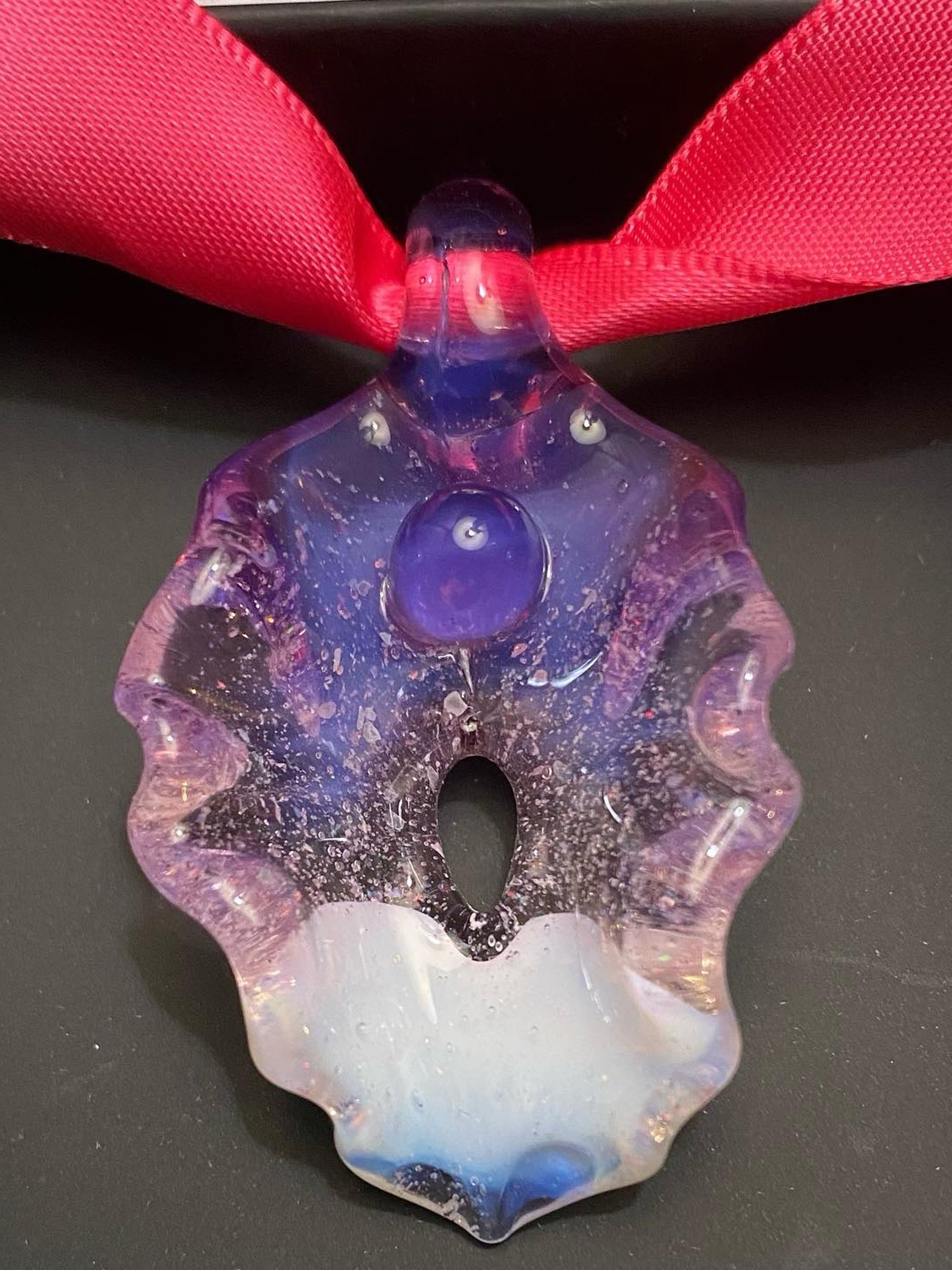 Preview pic of WBNU Vulva pendant