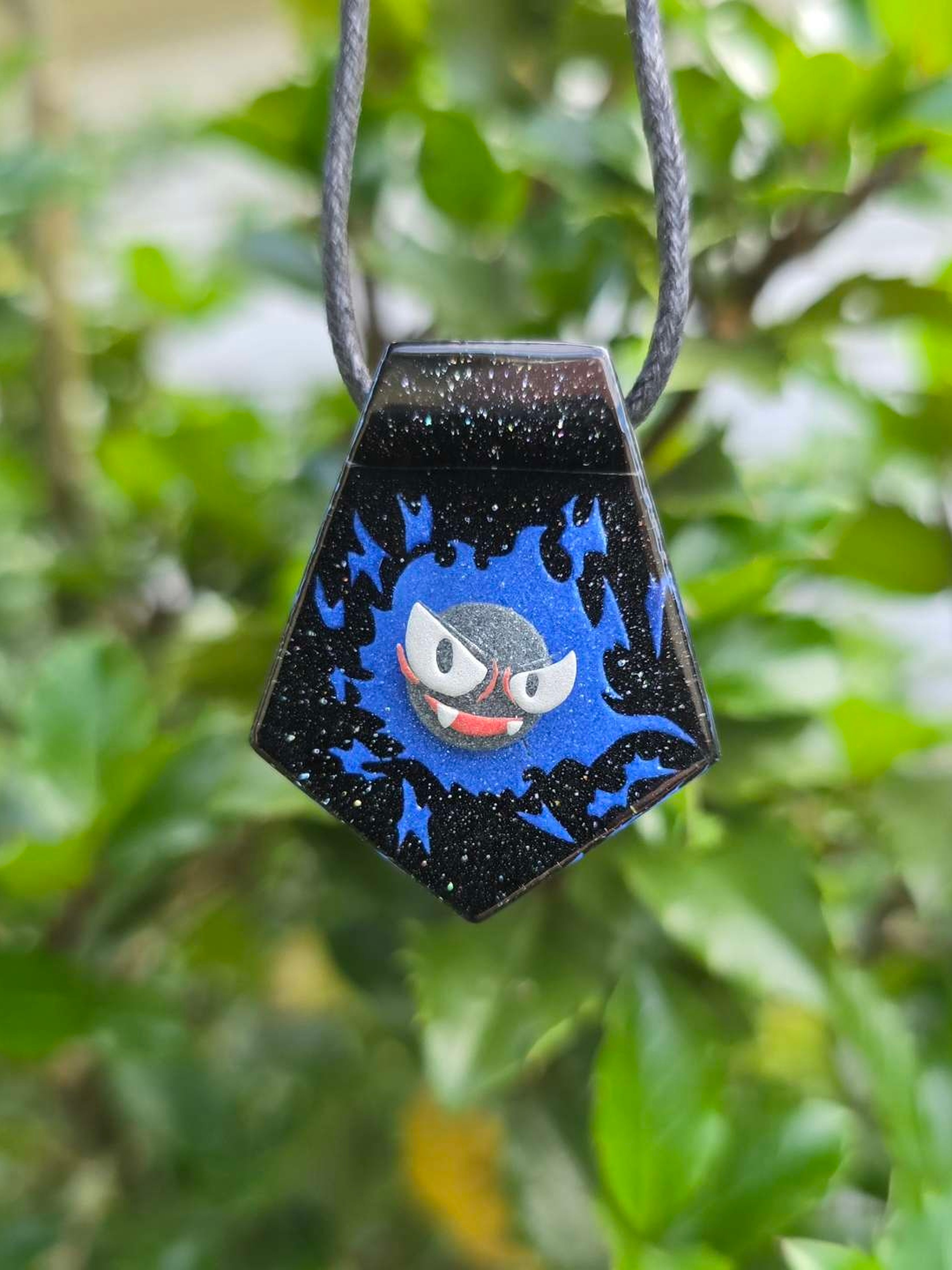 Preview pic of Shiny Ghastly Layered Glow UV Pendant