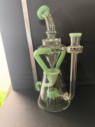 Preview pic of Beautiful 9.5” Pulsar recycler dab rig with dual uptakes, open drain, excellent function, 14mm, 90 deg