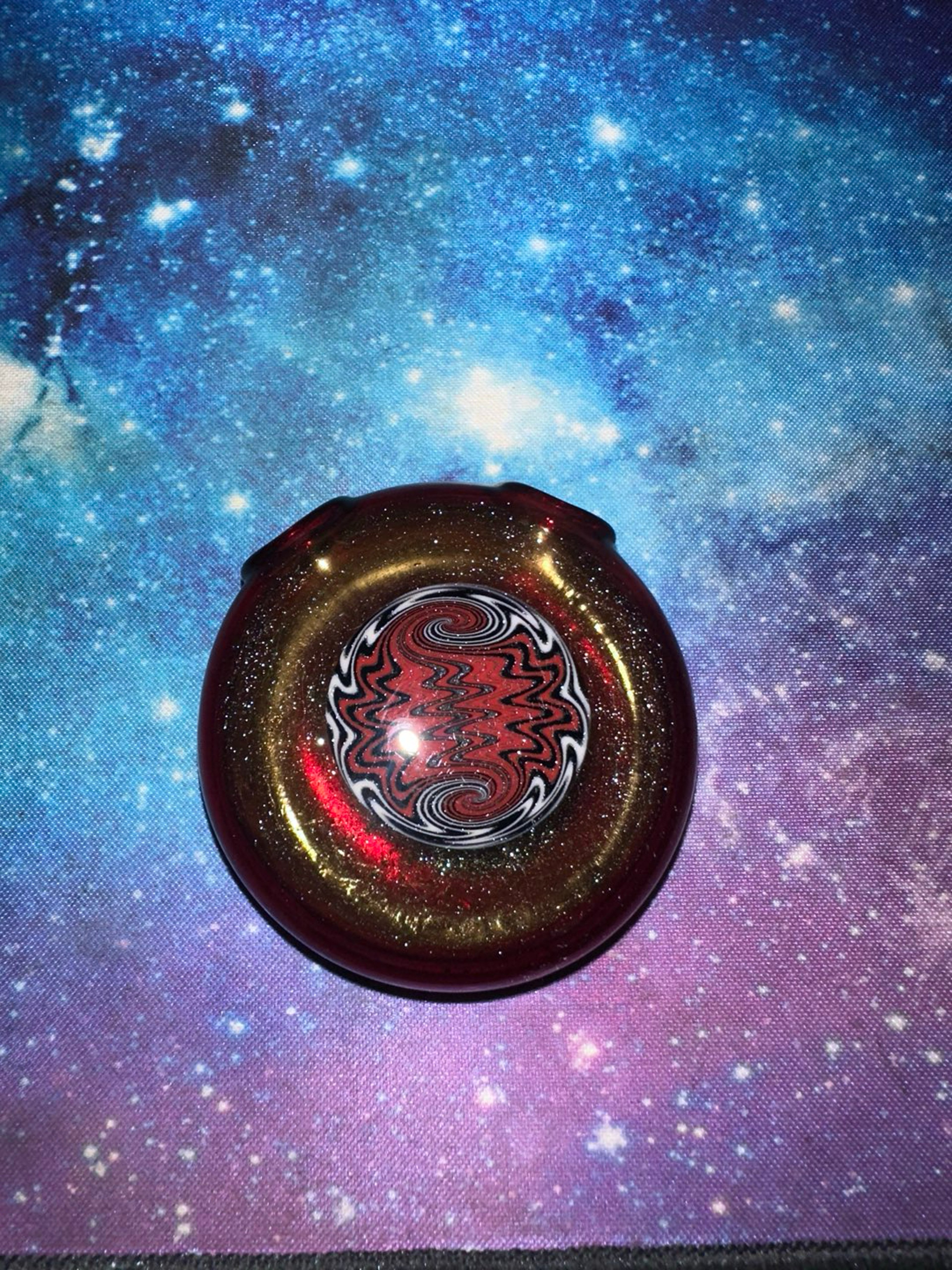 Preview pic of wig wag pendant