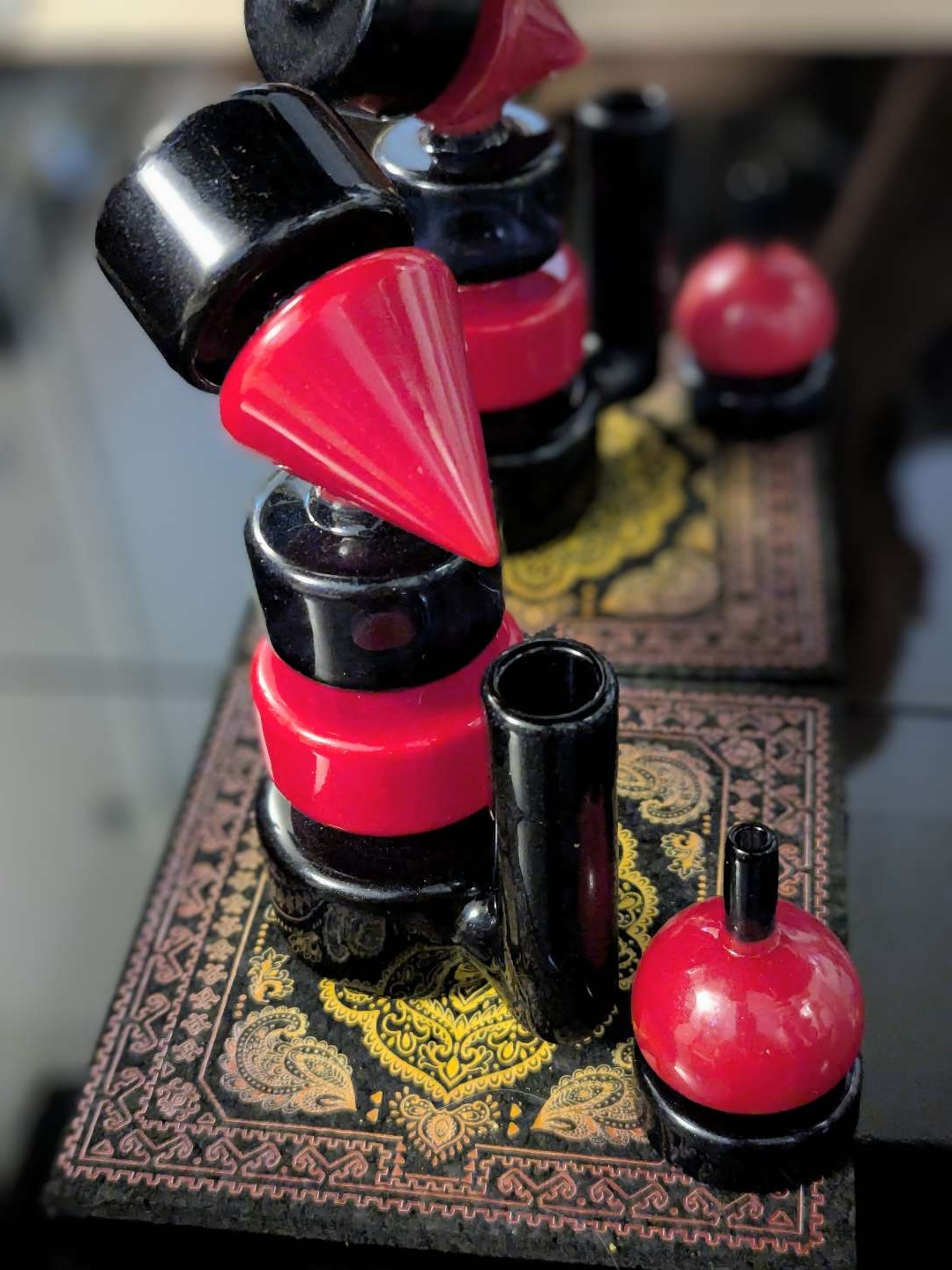 ARealNobody Black and Red Sparkle Colorform Rig image 0