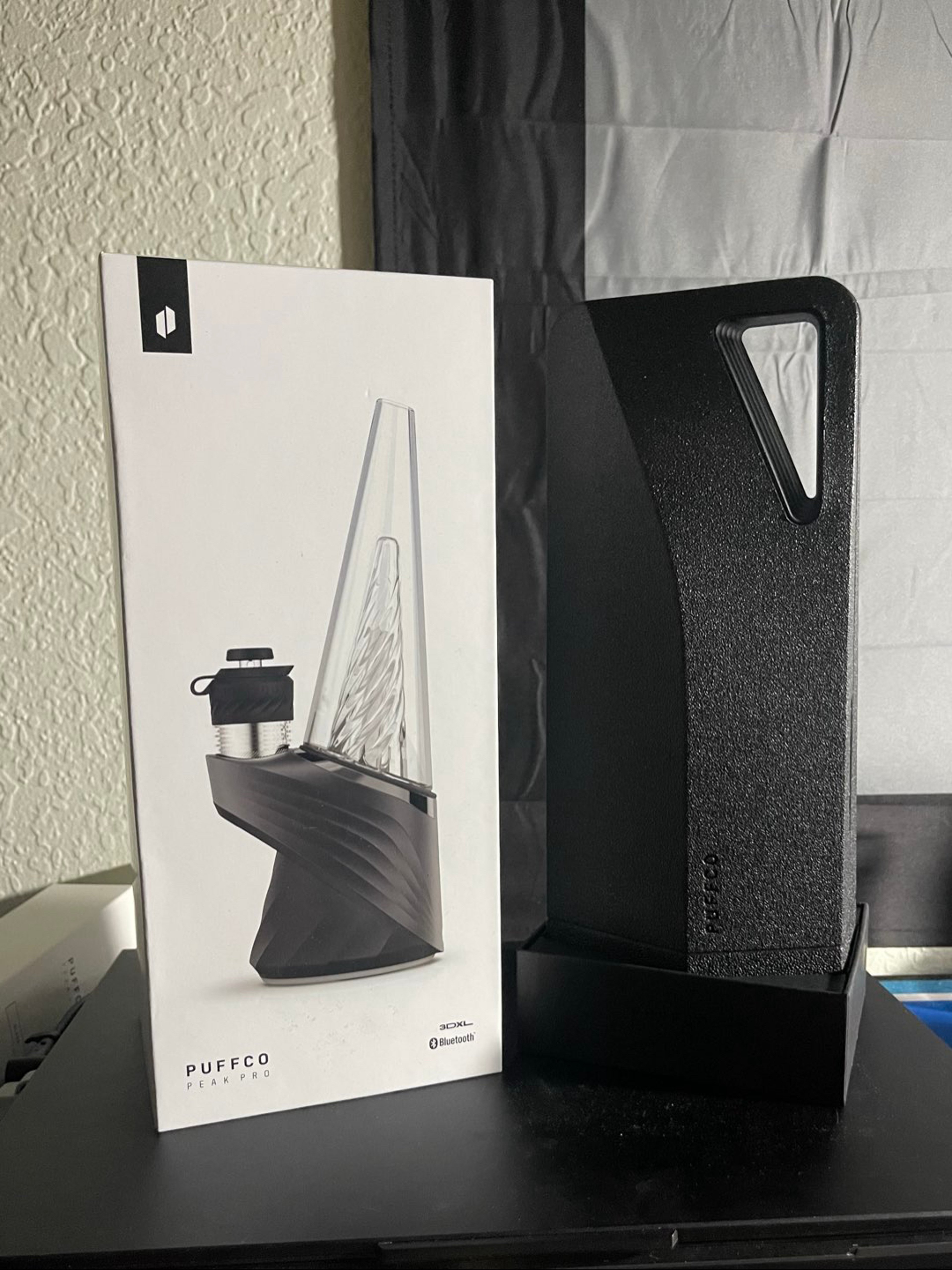 Puffco peak pro (like new!) image 0