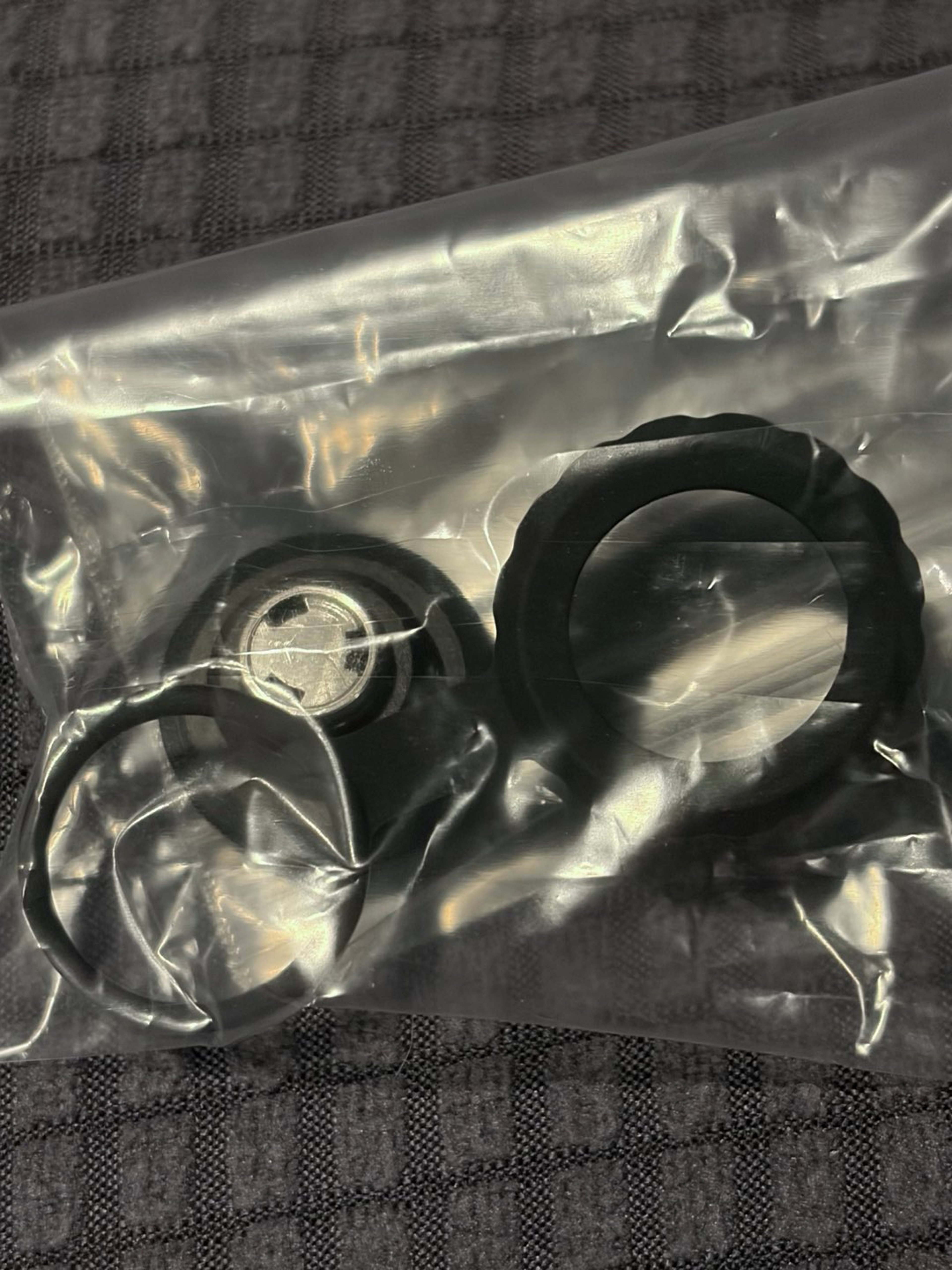 Preview pic of UNUSED Voozr Chamber/Atomizer Sleeve•Black•with Tether and Tornado Cap