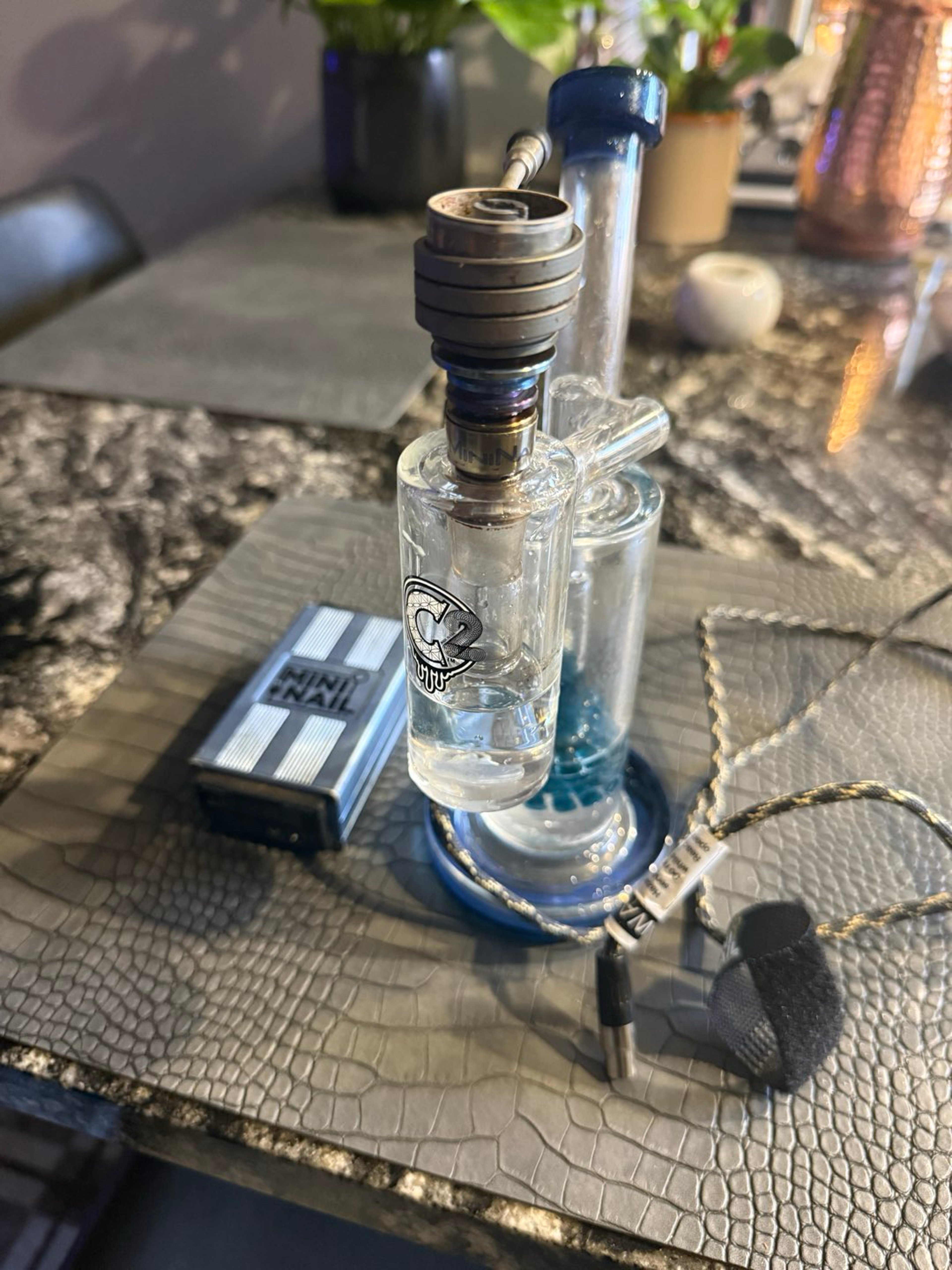 Preview pic of C2 customs glass piece with mini nail box