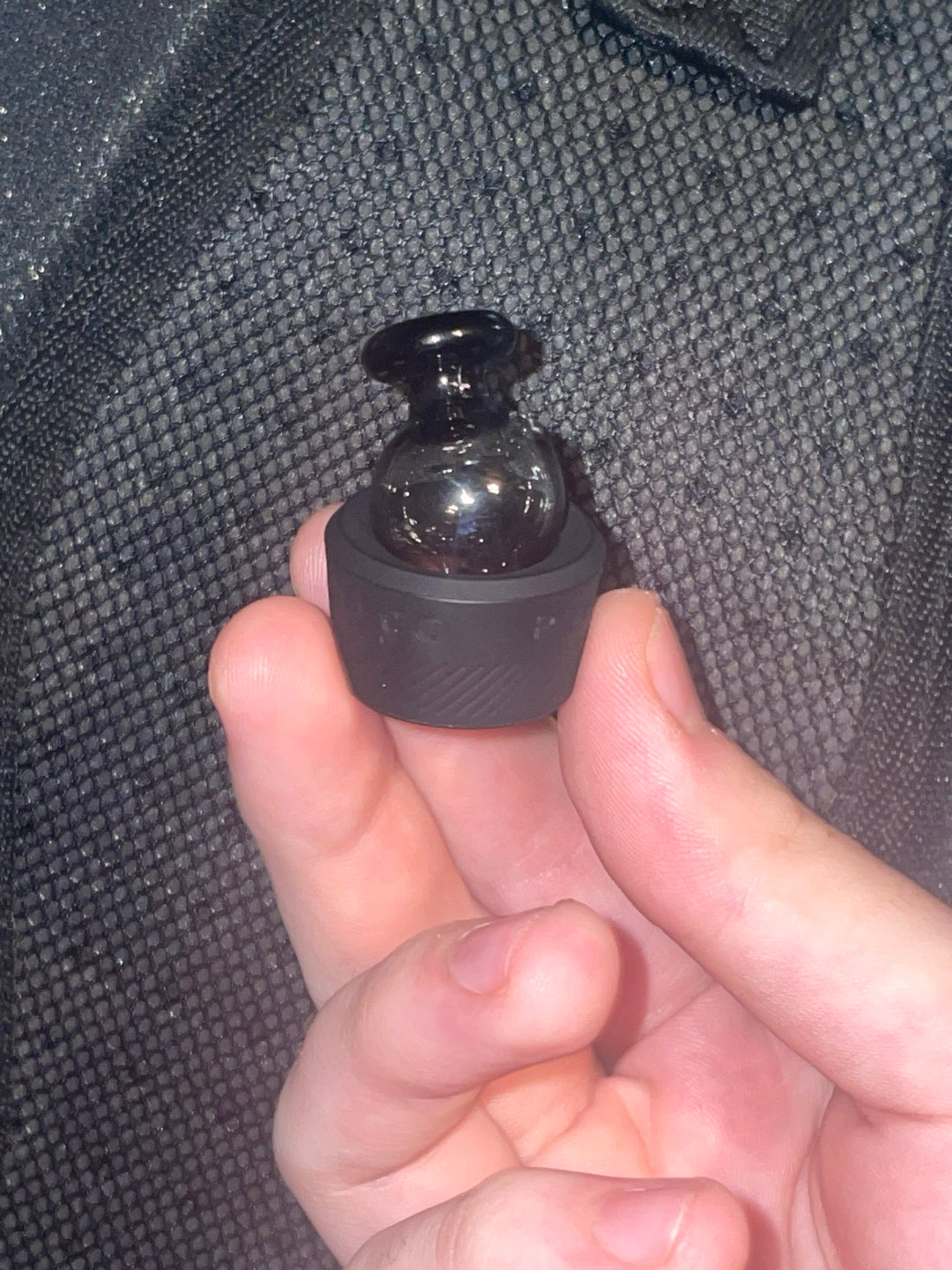Preview pic of Onyx puffco capless silicone/ bubble cap