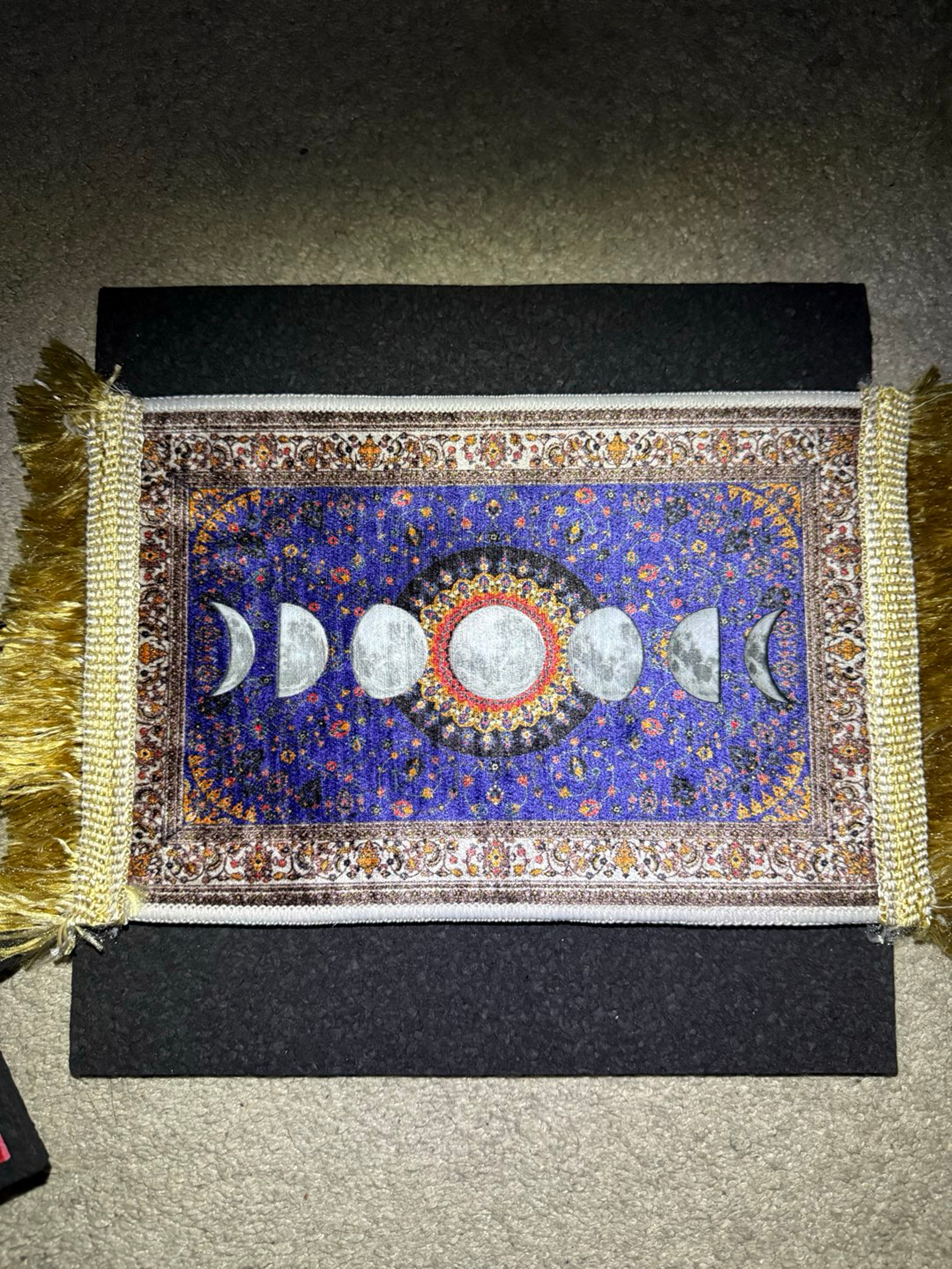 Preview pic of Limited Edition Moon Phase Moodrug