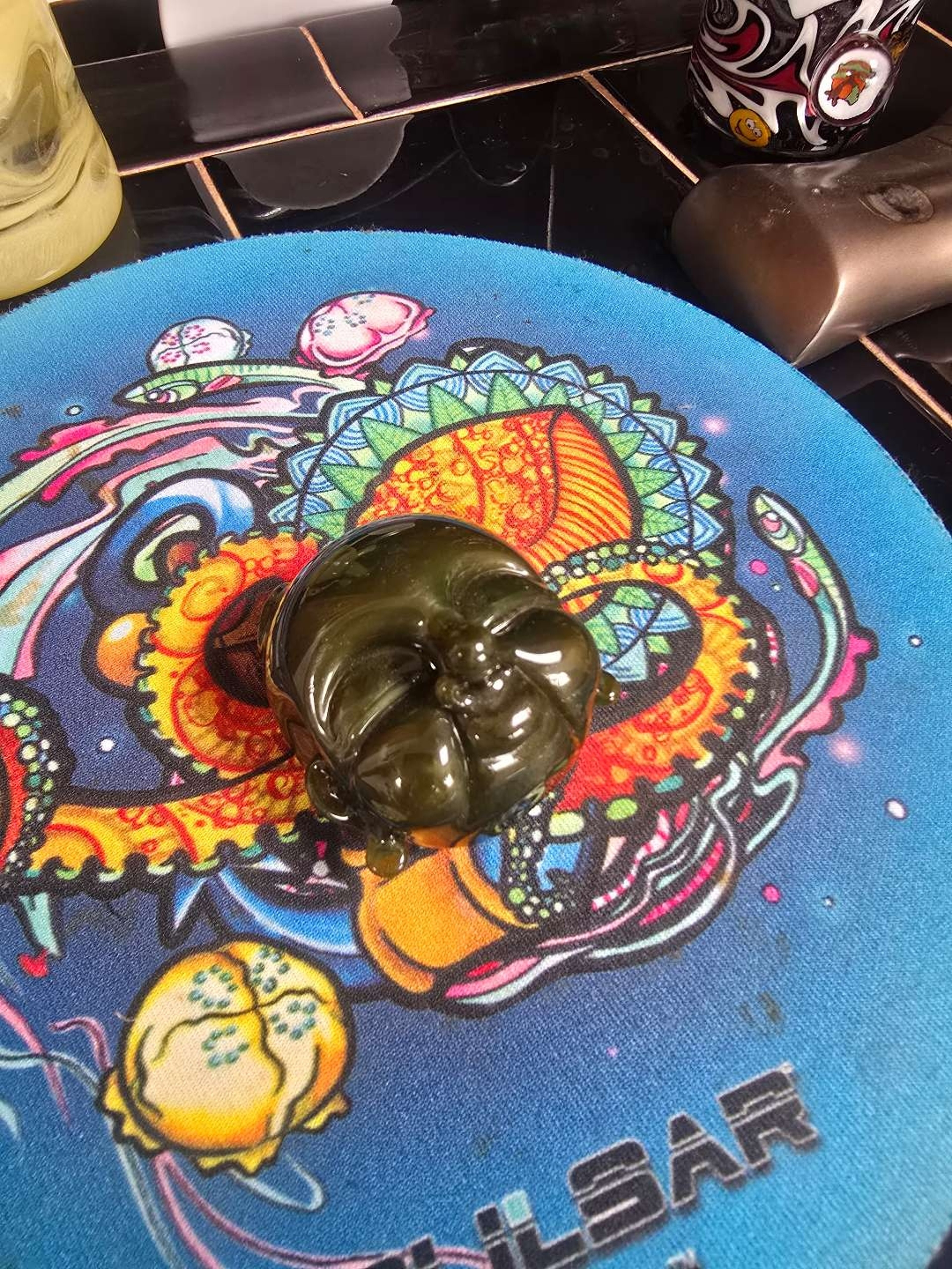 Preview pic of Hendy pendant