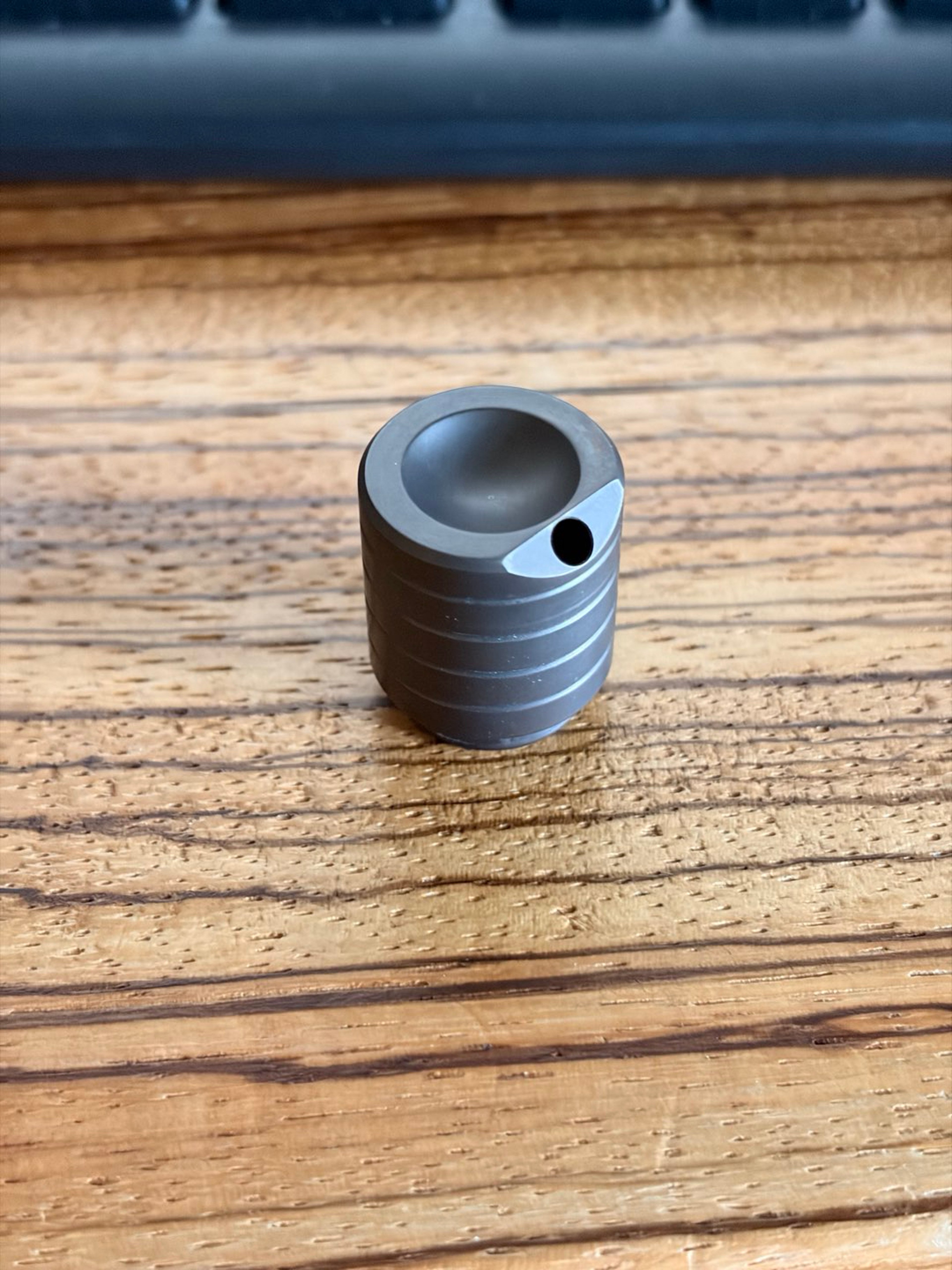 Kyle Wym Piston Titanium Top Pivot Raw image 0