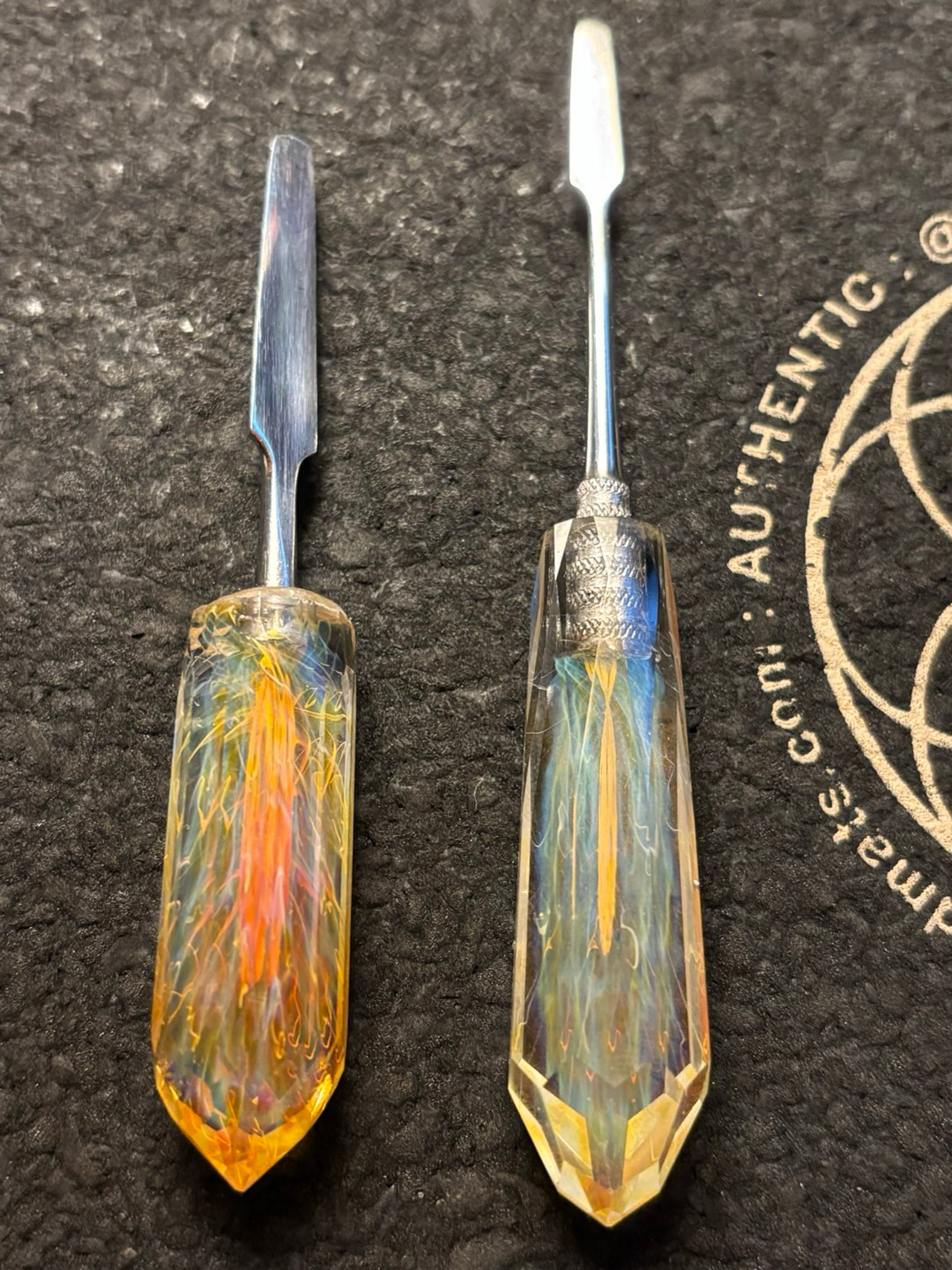 Glass handle dab tools image 0