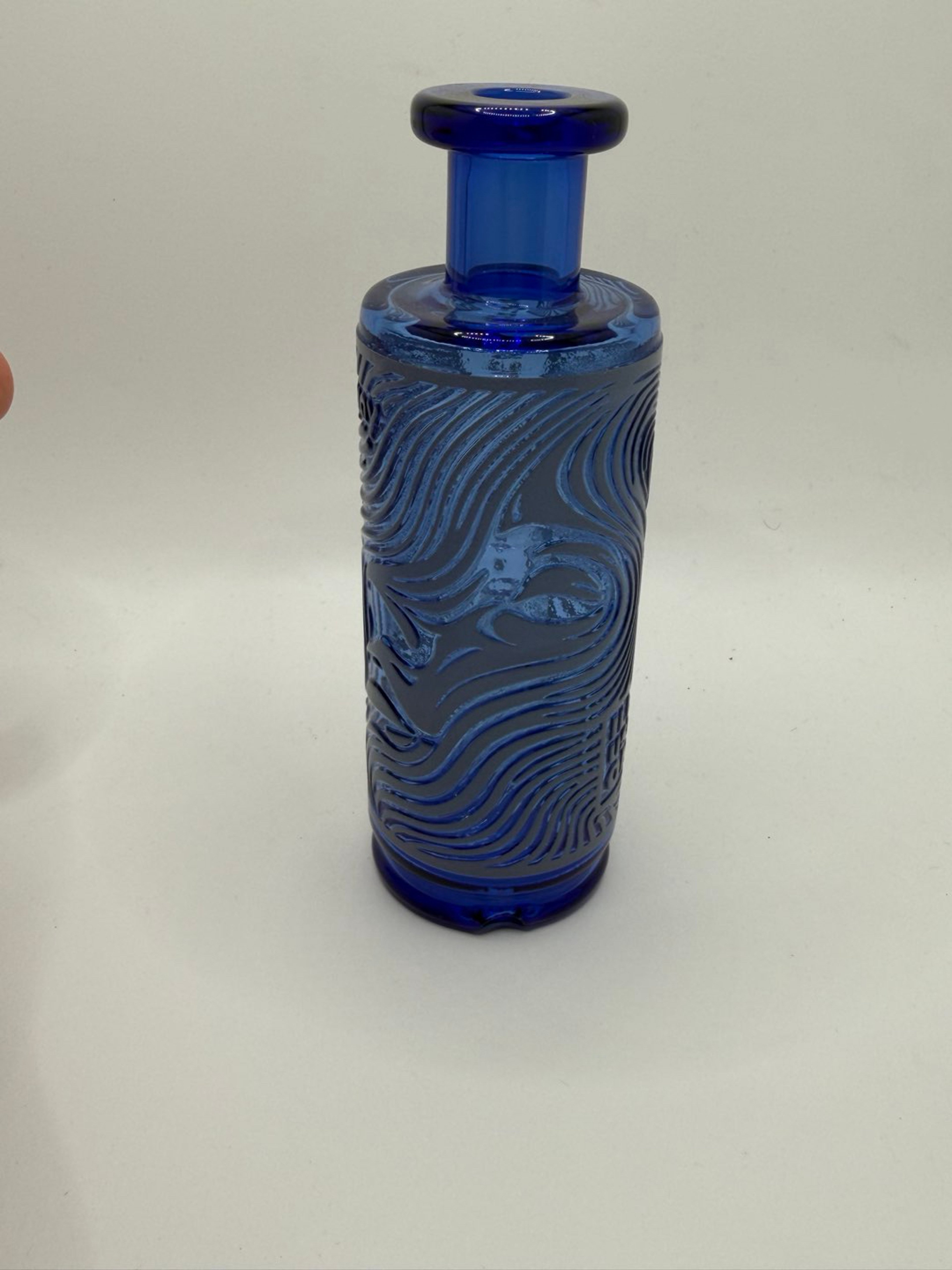Preview pic of Milyway Illusion 2: The Sublime Wet Puffco Peak Attachment