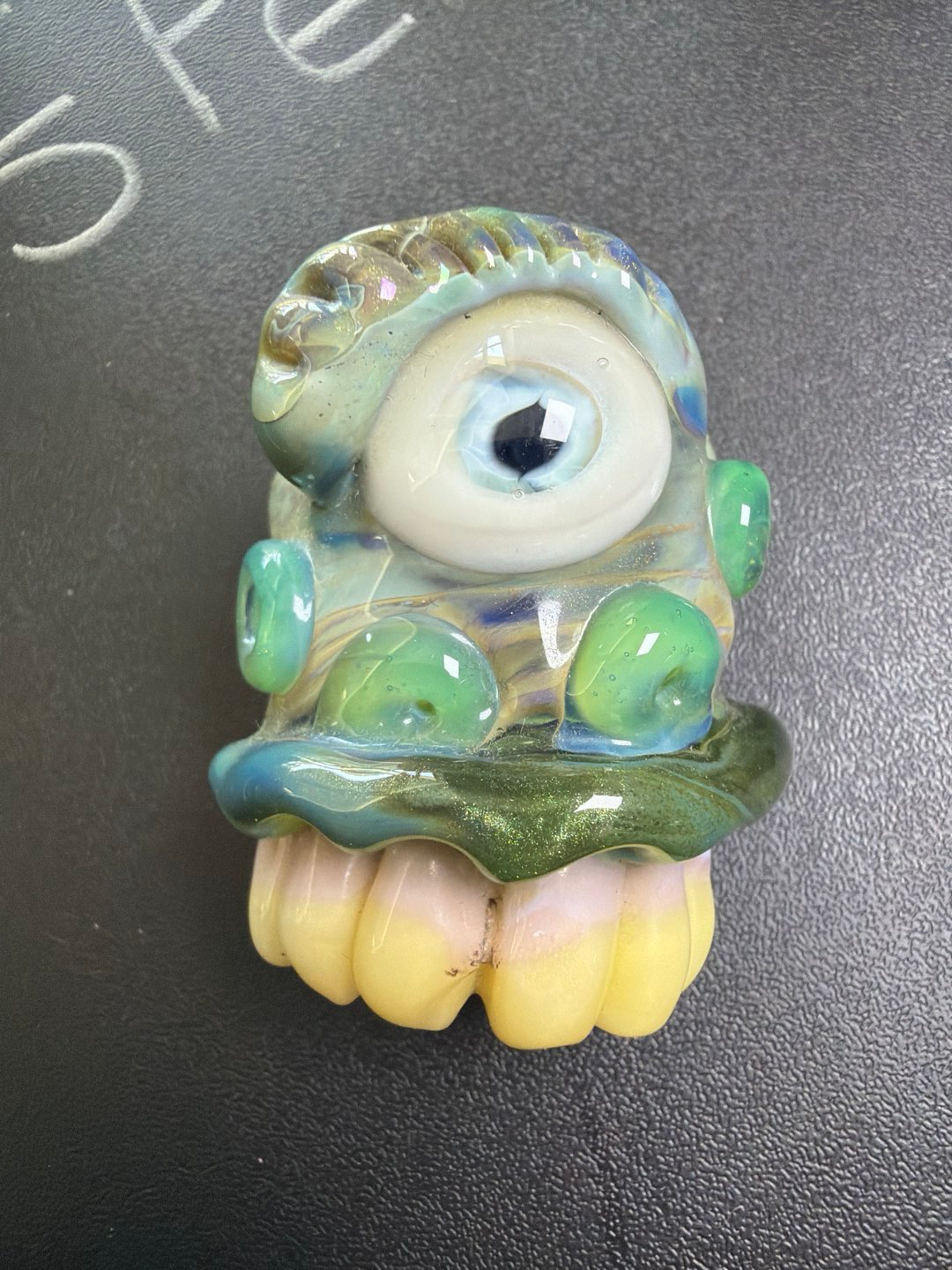 Preview pic of Alooph Creature Toof Pendy