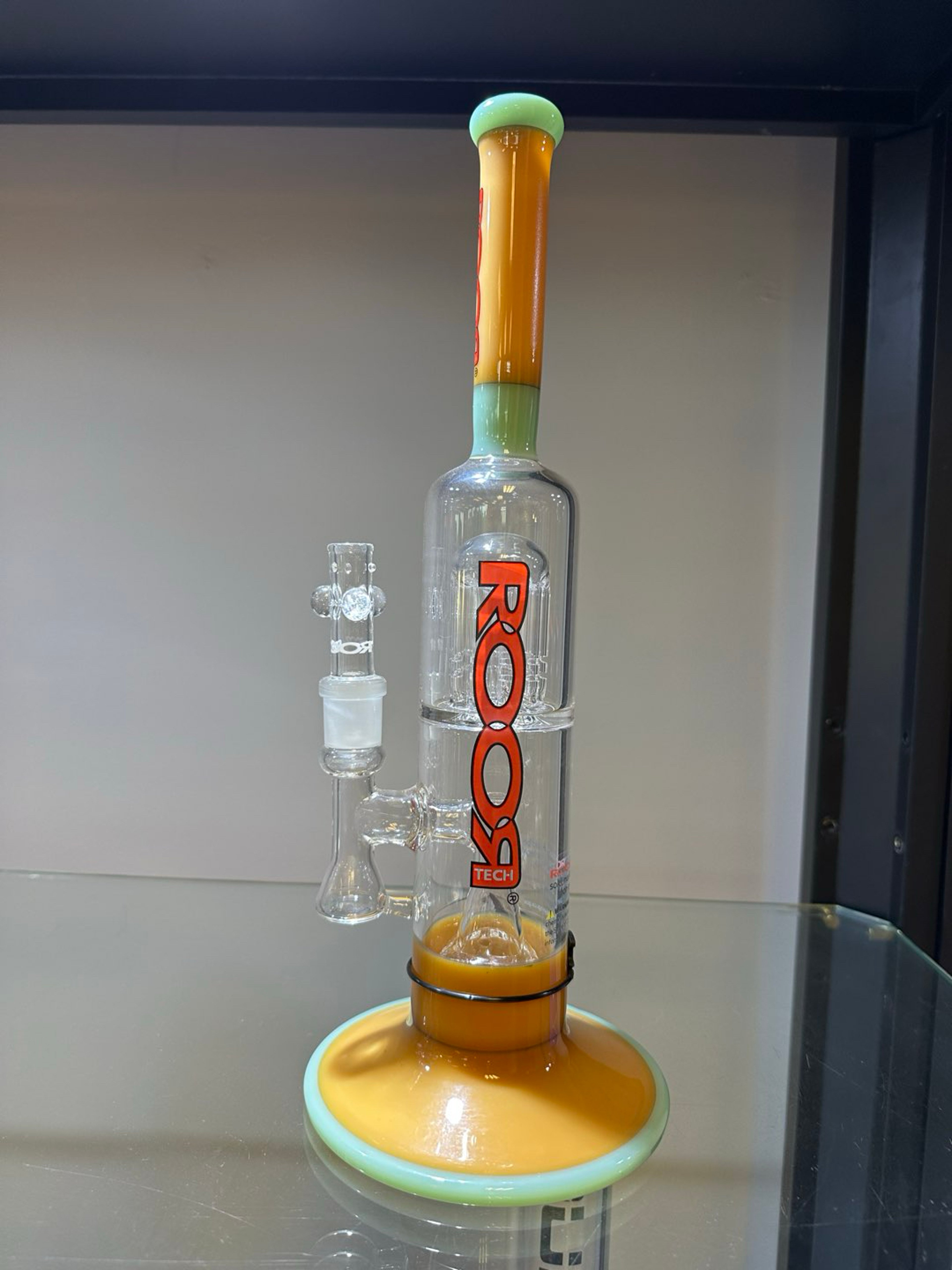 Preview pic of ROOR tech multicolor GOG stemless water pipe