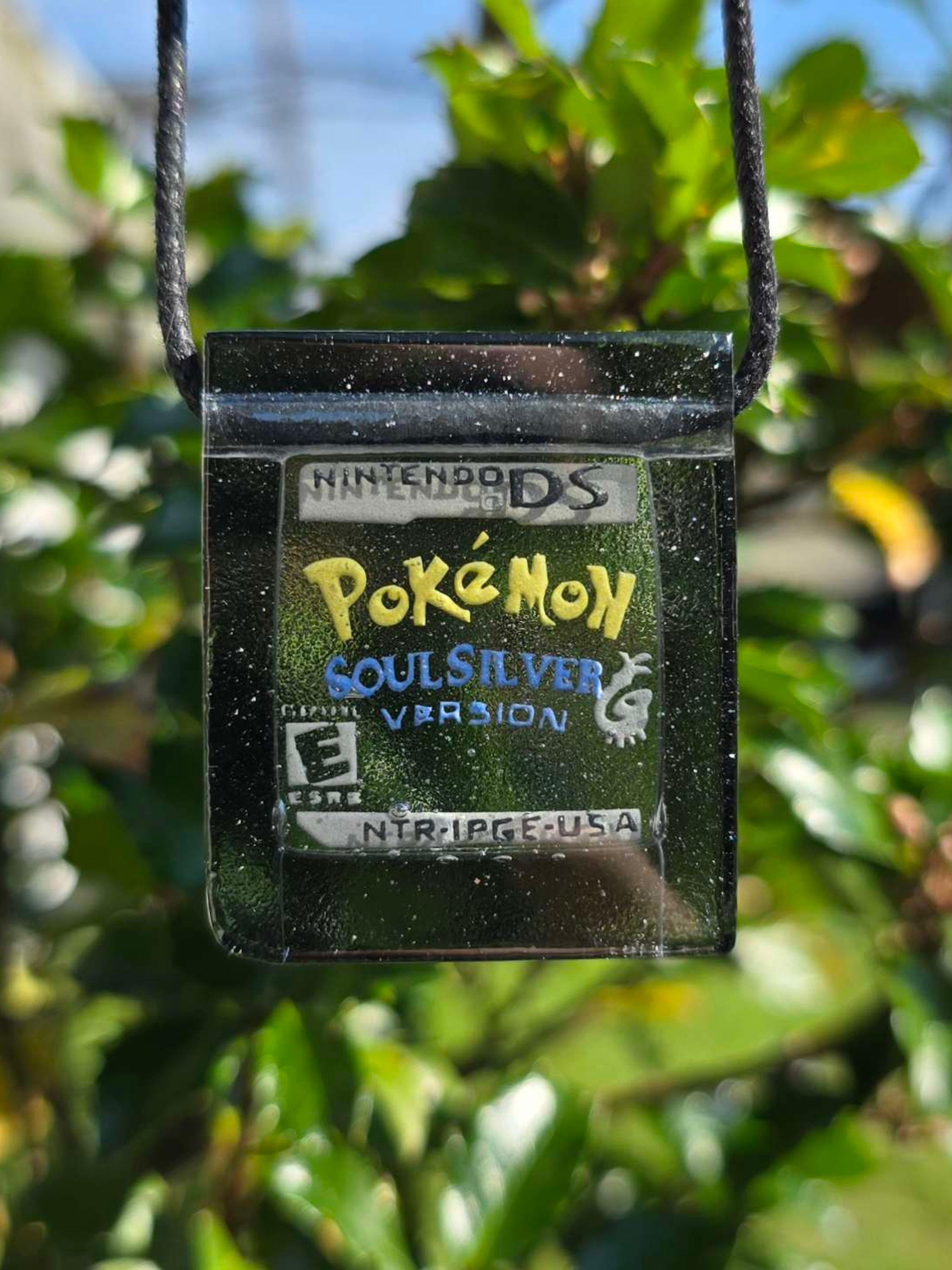 Preview pic of Prototype Soul Silver DS Game Cartridge Glow UV Pendant