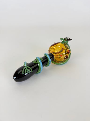 Preview pic of Shen Ron Dragon BallZ Spoon Pipe