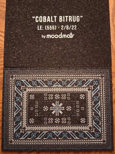 Preview pic of Glow in the dark "Cobalt" Bitrug, Moodmat (UV reactive)