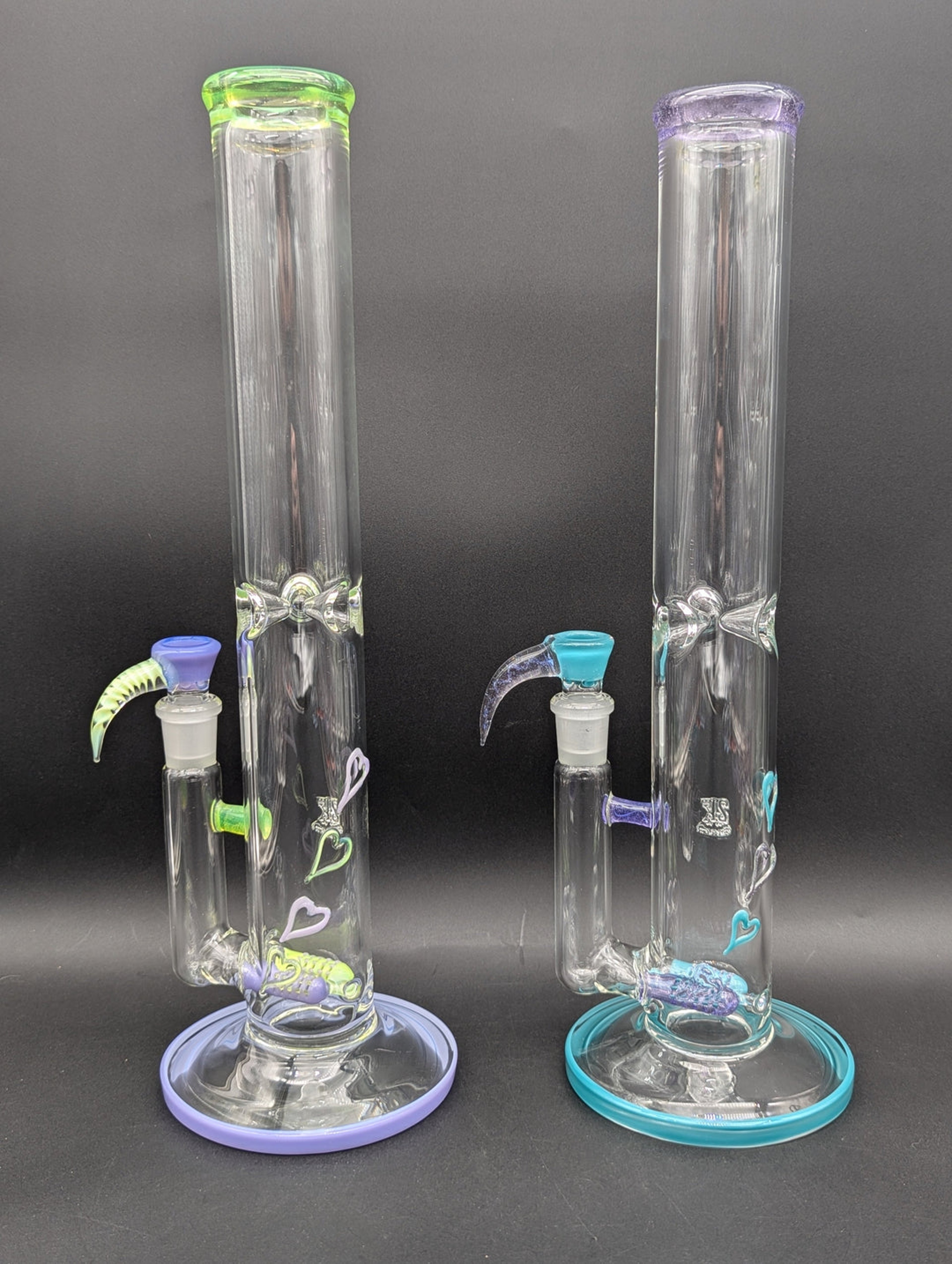 2K GLASS DUAL COLOR HEART BONG image 0