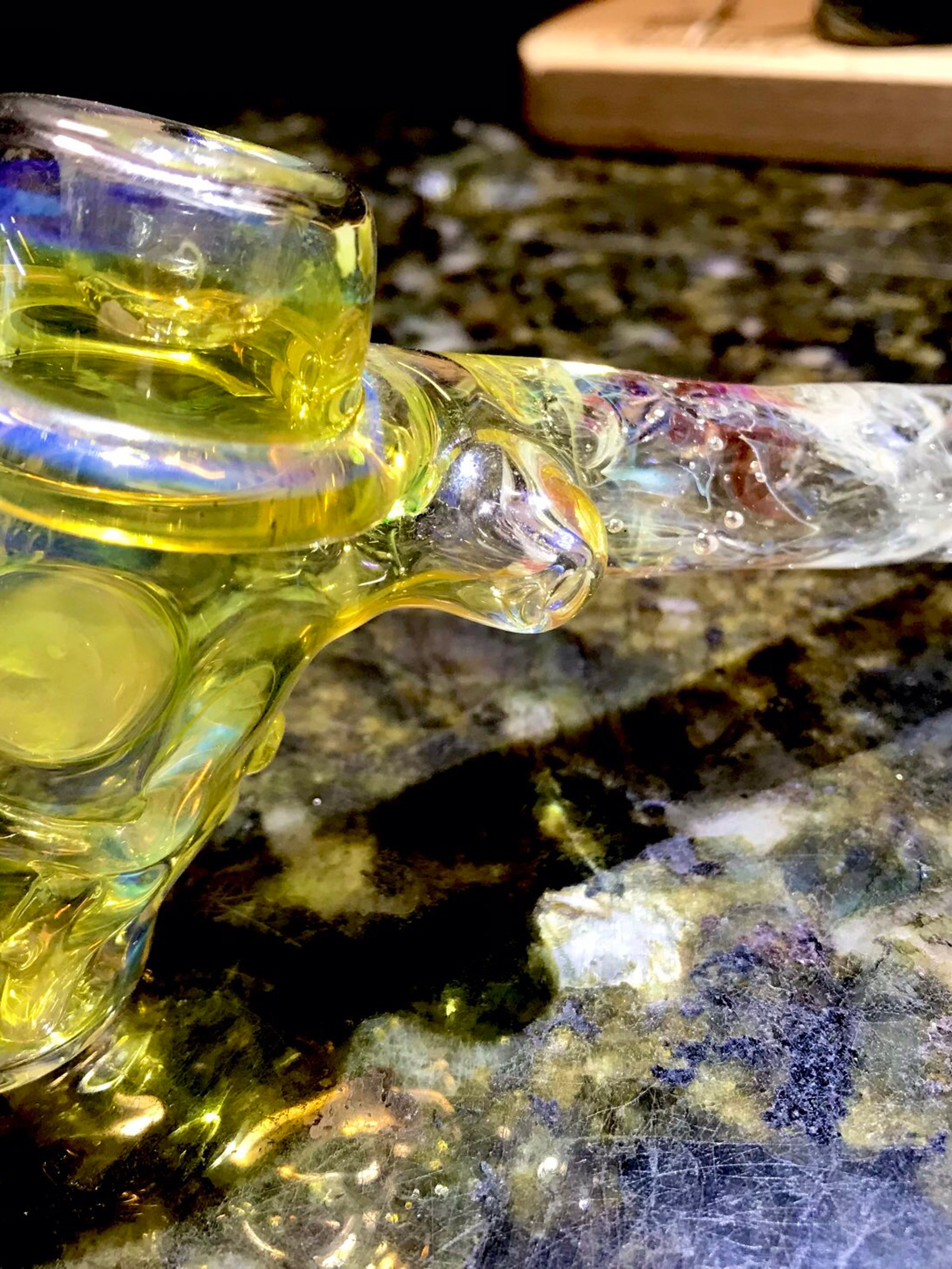 Preview pic of Bob Snodgrass Large and Thick 2012 Skull TopHat Hammer Glass Pipe