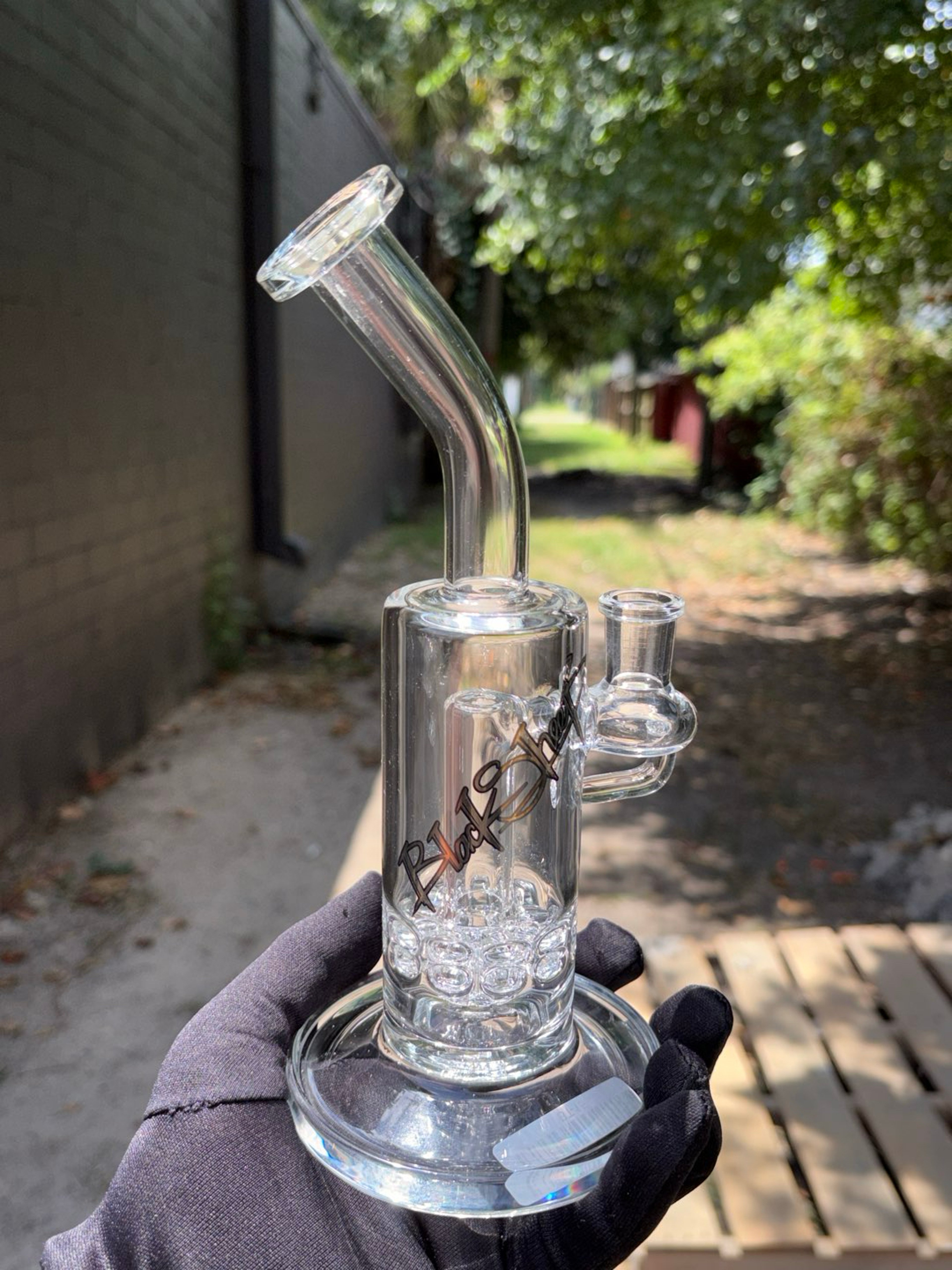 Preview pic of BLACK SHEEP glass banger hanger