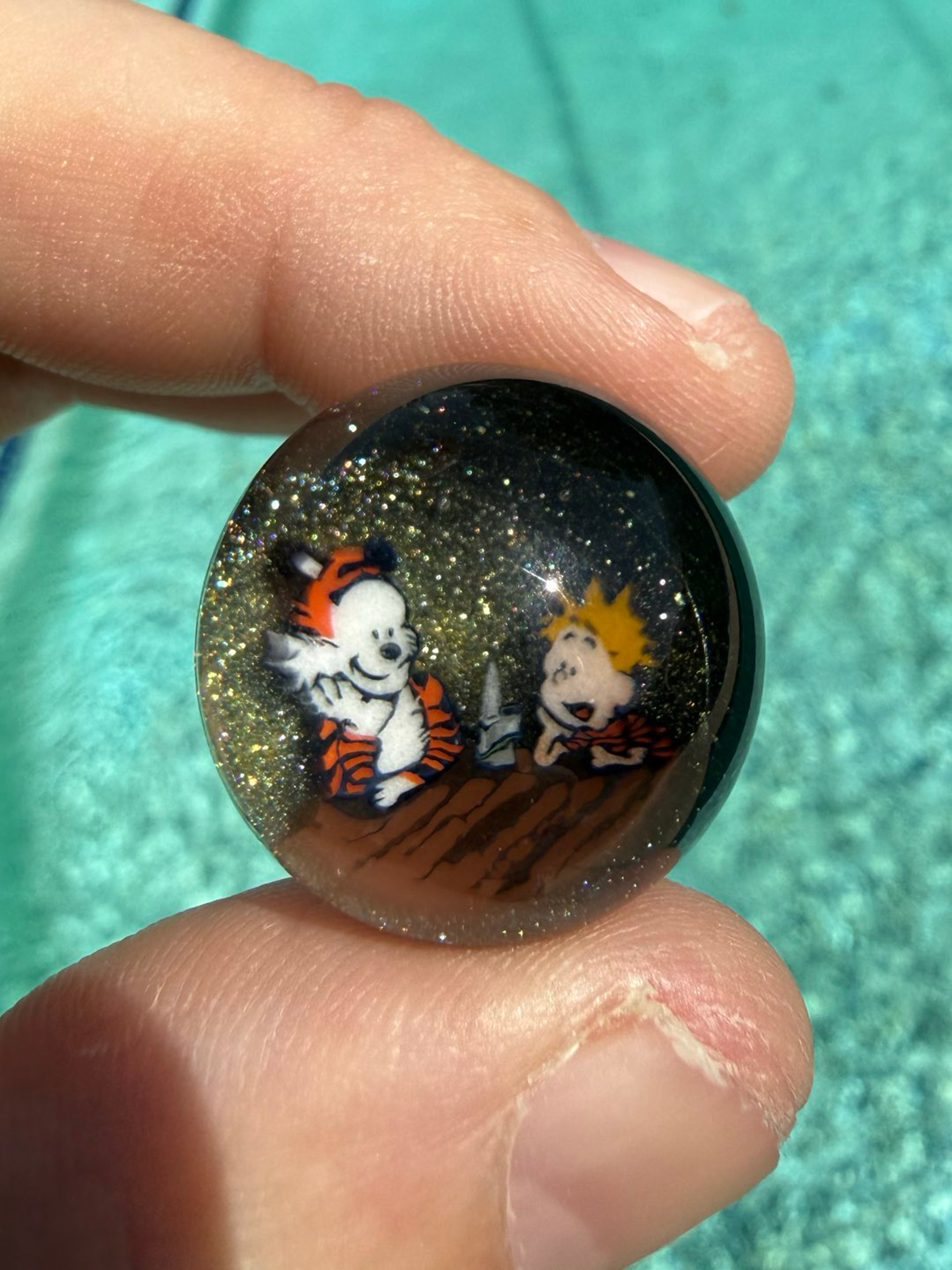Preview pic of Keys Glass Calvin & Hobbes Discover a Puffco Peak Marble