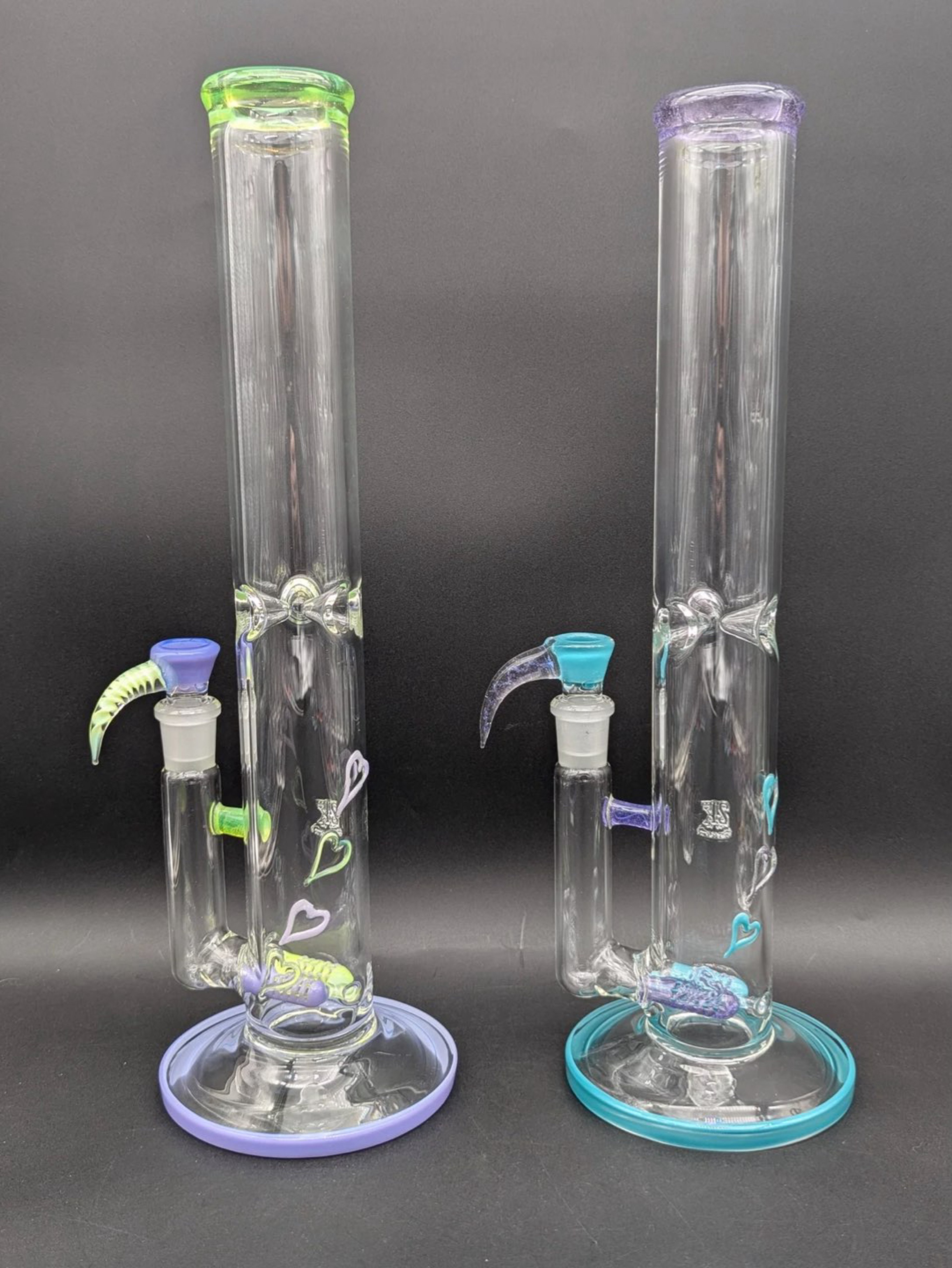 2K GLASS DUAL COLOR HEART BONG image 0