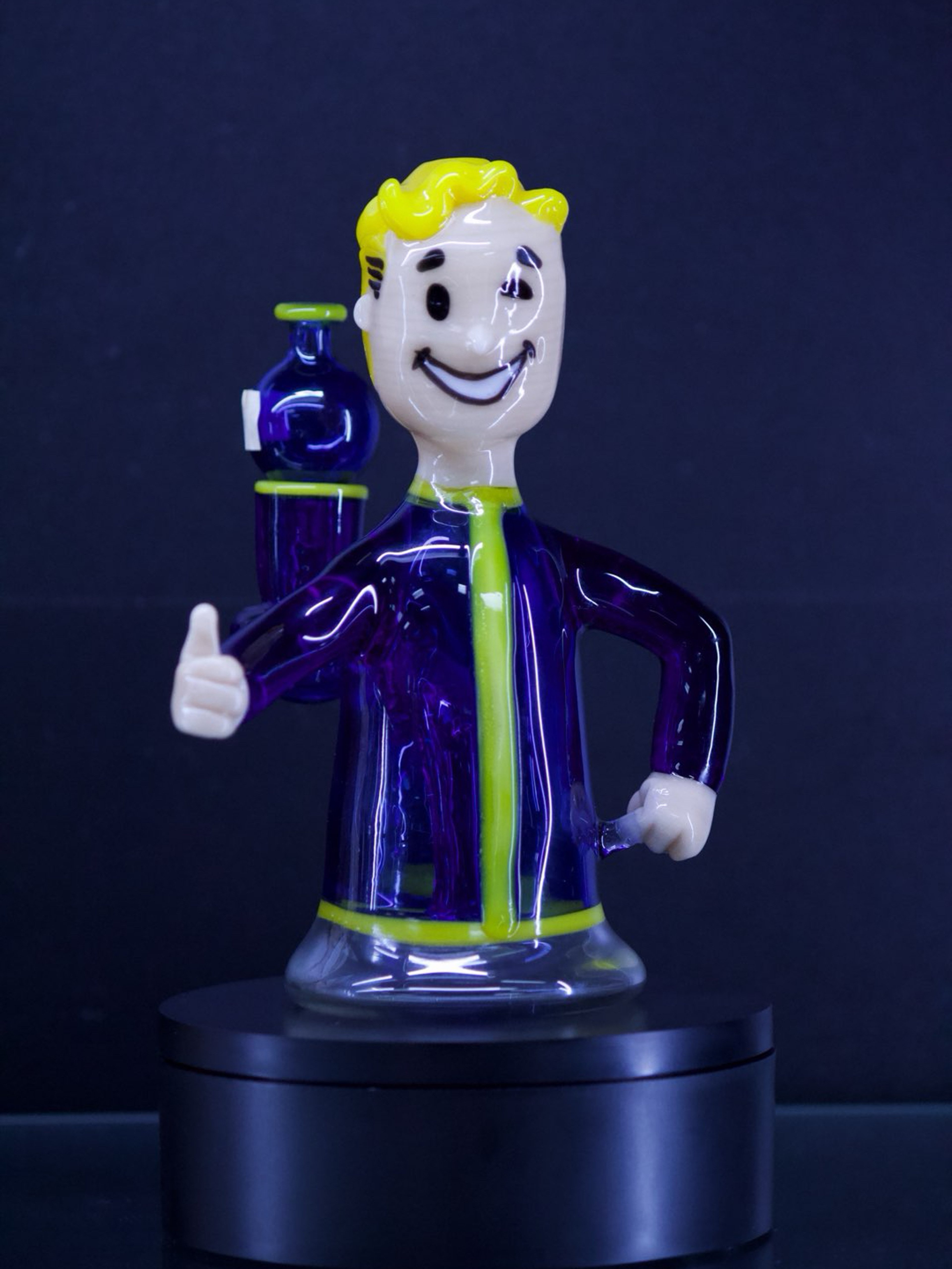 Preview pic of Glassfish13 Fallout Vault Boy