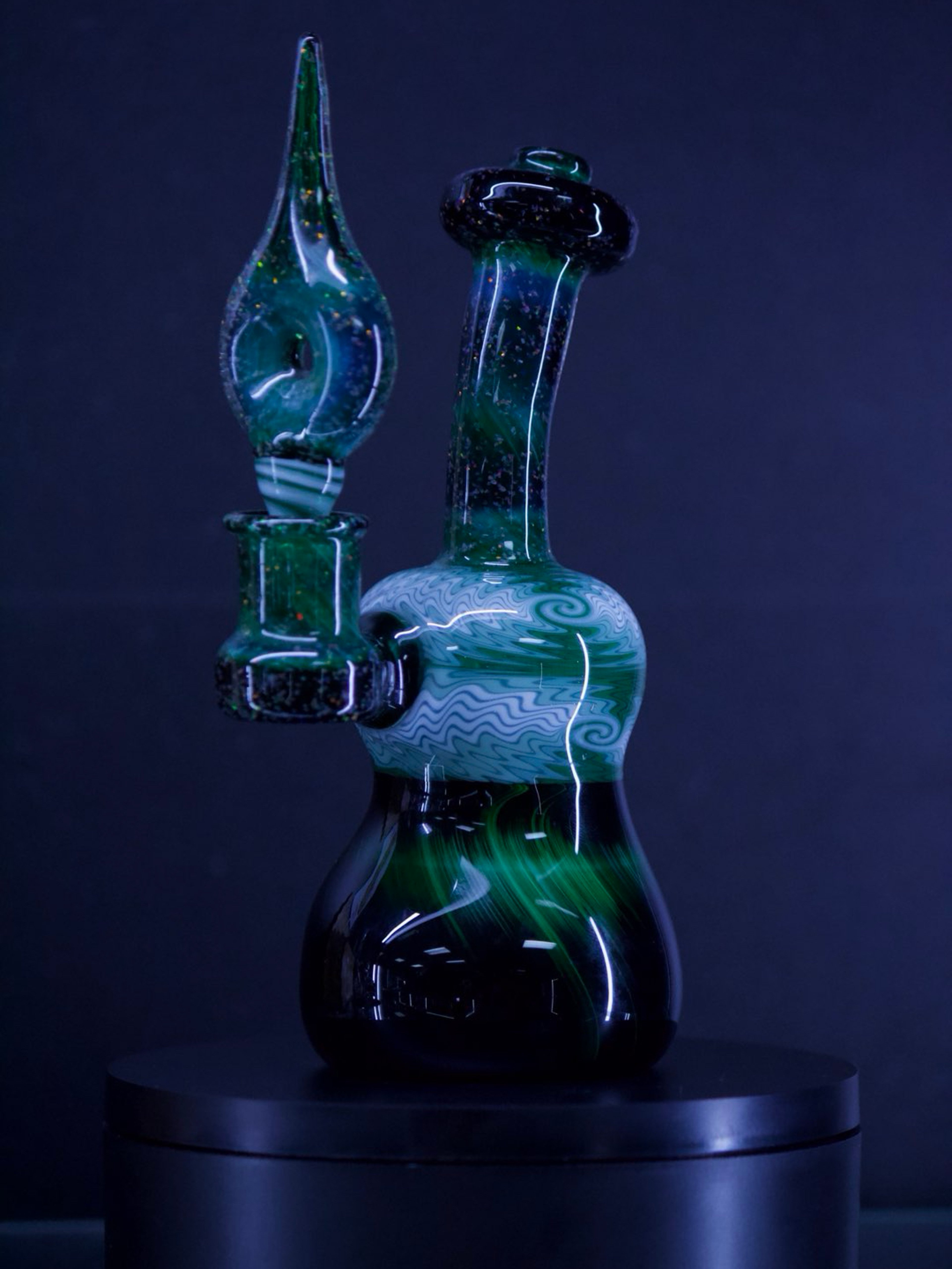 Preview pic of Davey Cakes Glass