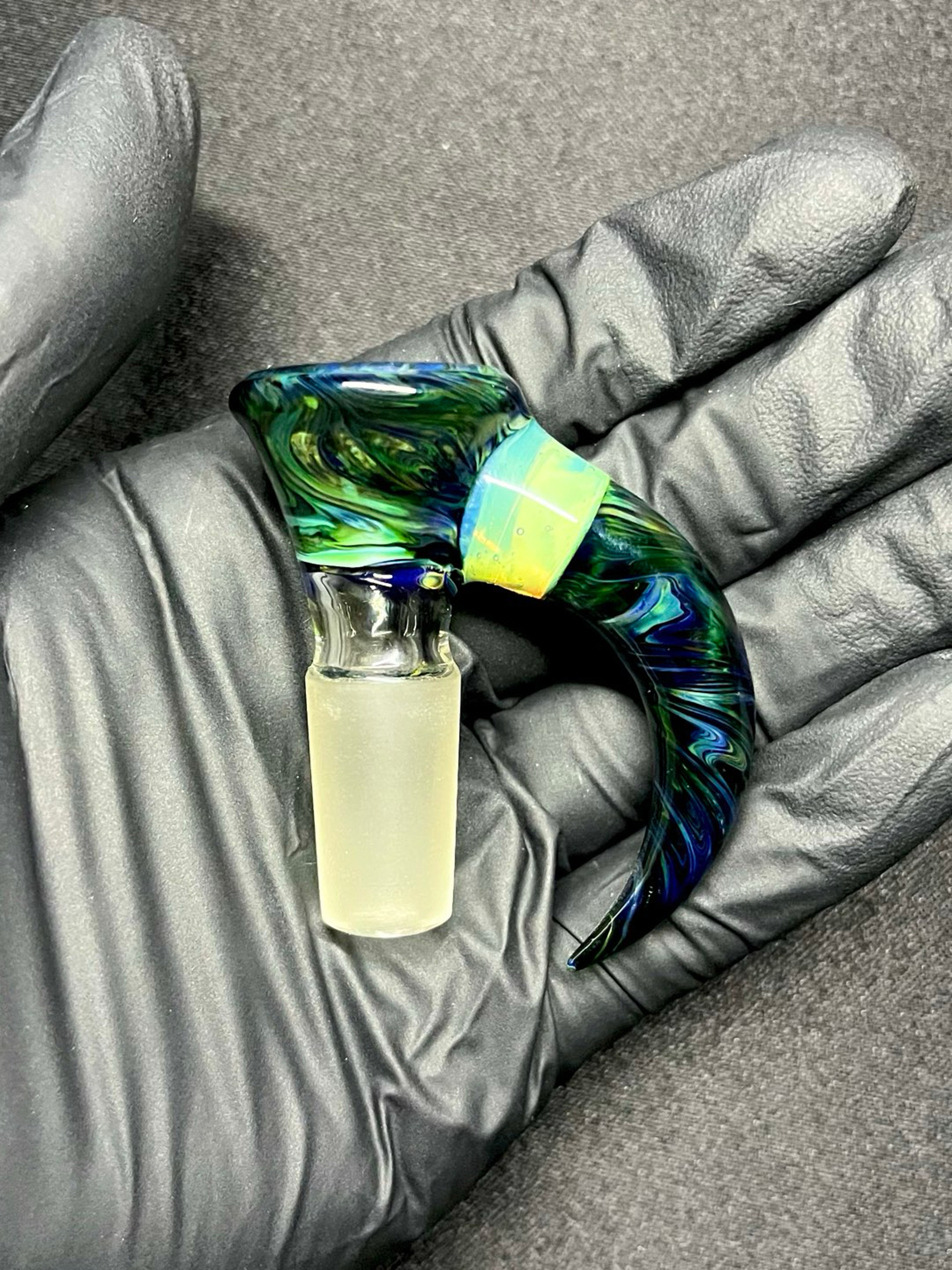 Preview pic of Xenomorph/AP/Slyme/UV Citrine chaos 14mm slide