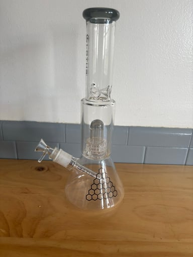 Preview pic of Beaker Bong