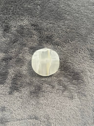 Preview pic of 1 Pc Stone Batty