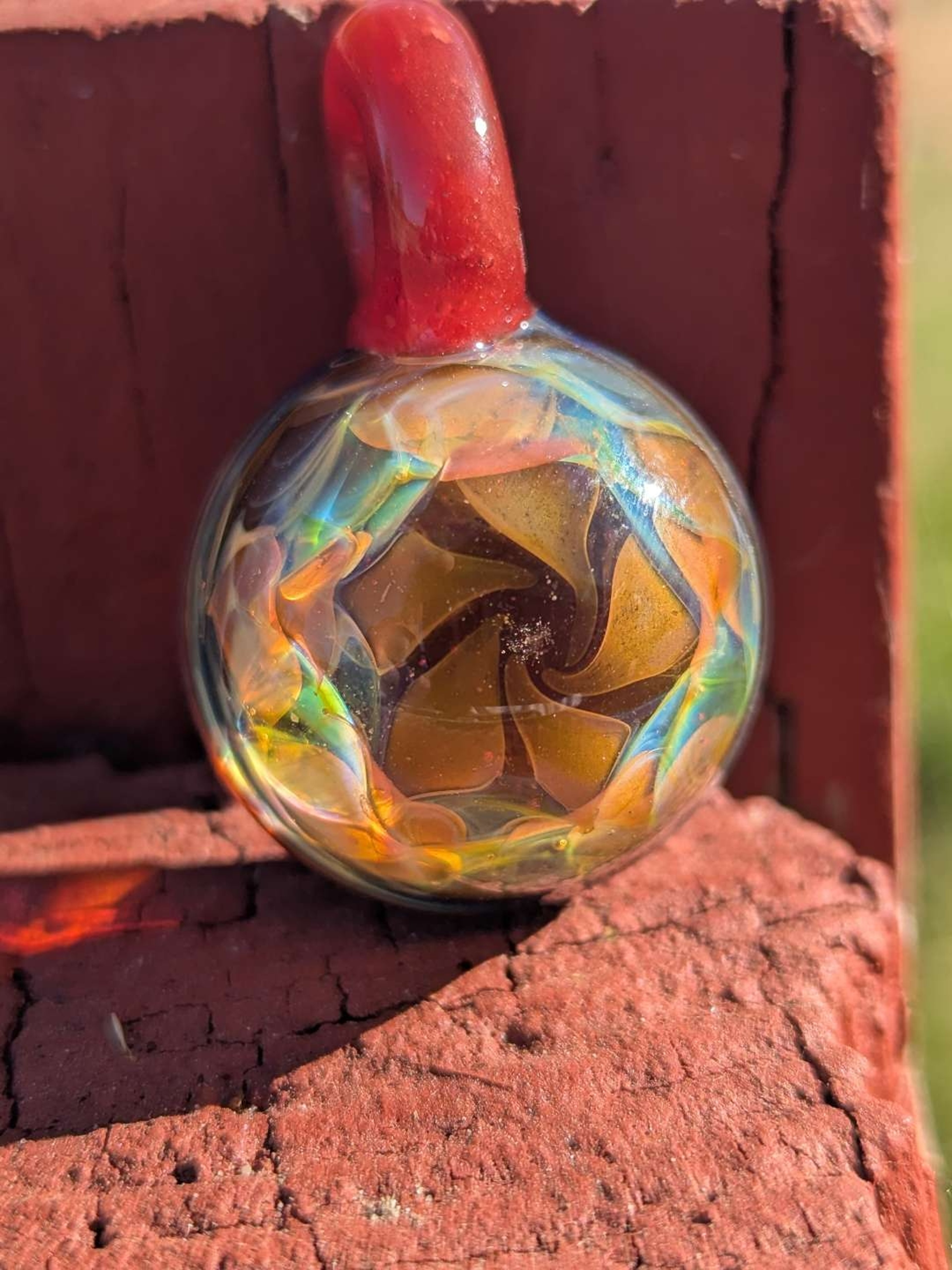 Preview pic of Dotbox glass pendant