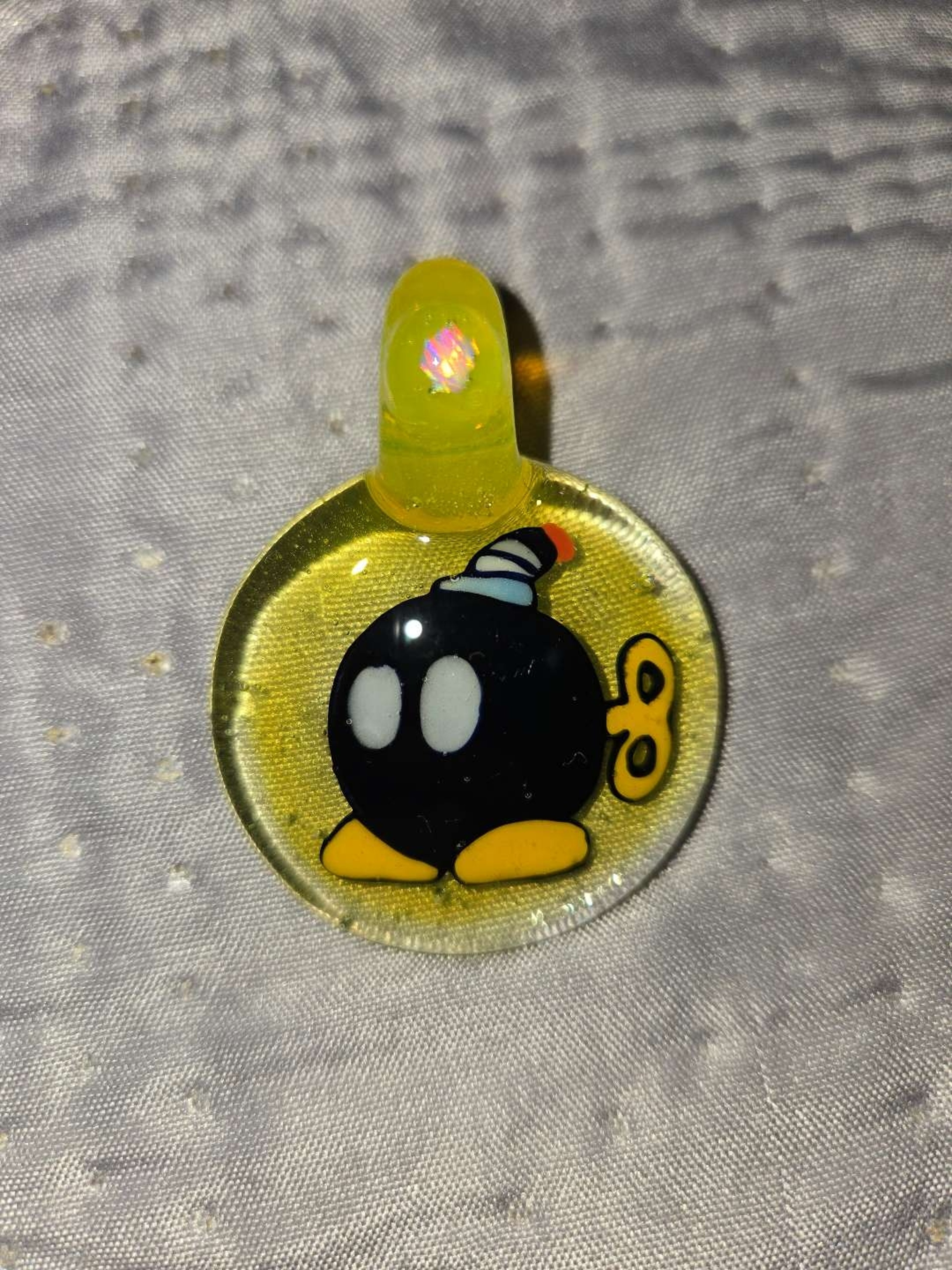 Super Mario bomb pendant image 0