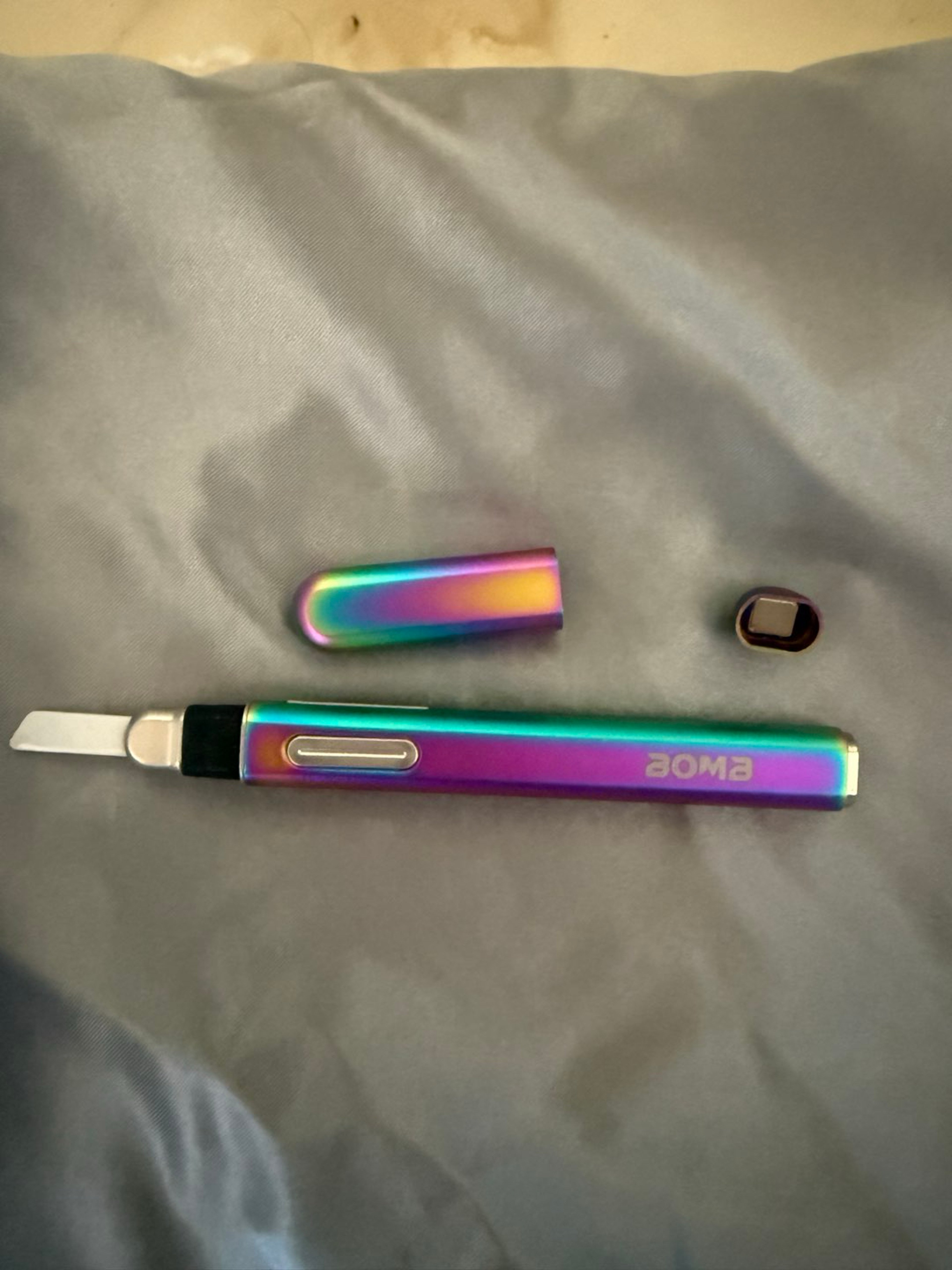 Preview pic of Bomb Hot knife