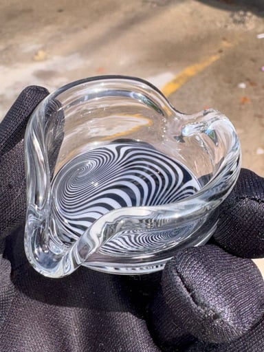 Preview pic of PHAT TÜBZ dish/ashtray wigwag