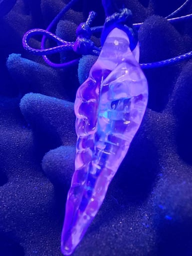 Preview pic of TANZANITE UV LEAF