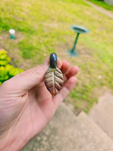 Preview pic of Butterscotch Leaf Pendant