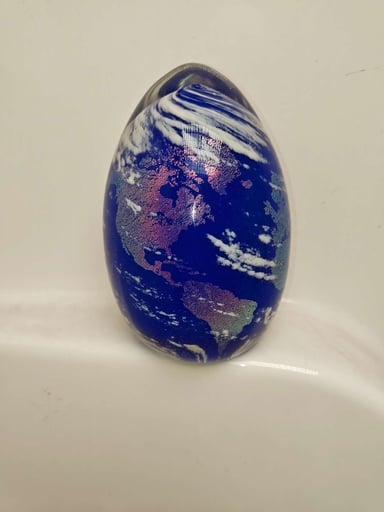 Preview pic of Extensively signed 1999 Athens #0049  Geoffrey Beetem jumbo Earth Orb