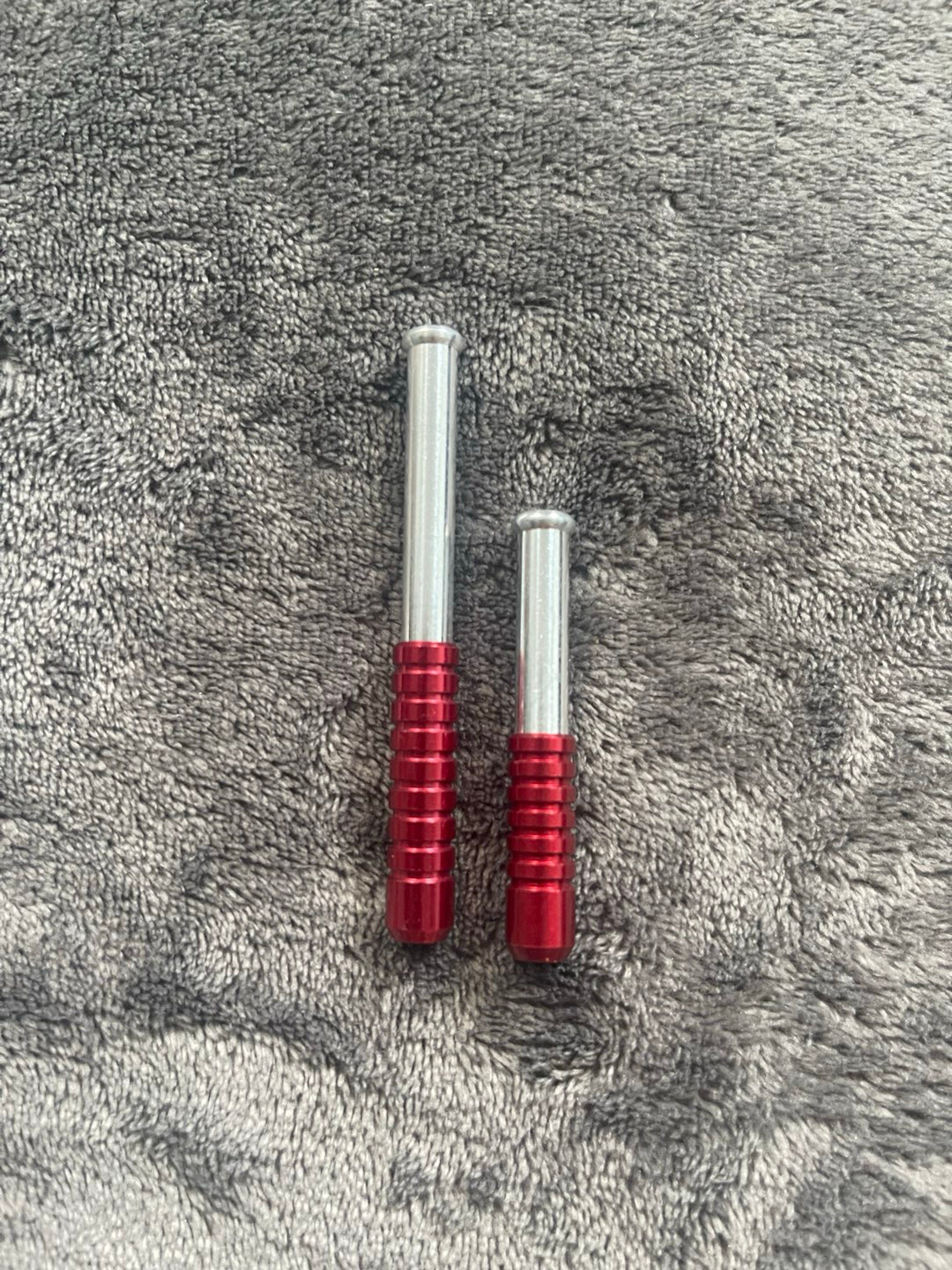 Preview pic of 2 Pcs Red Batty