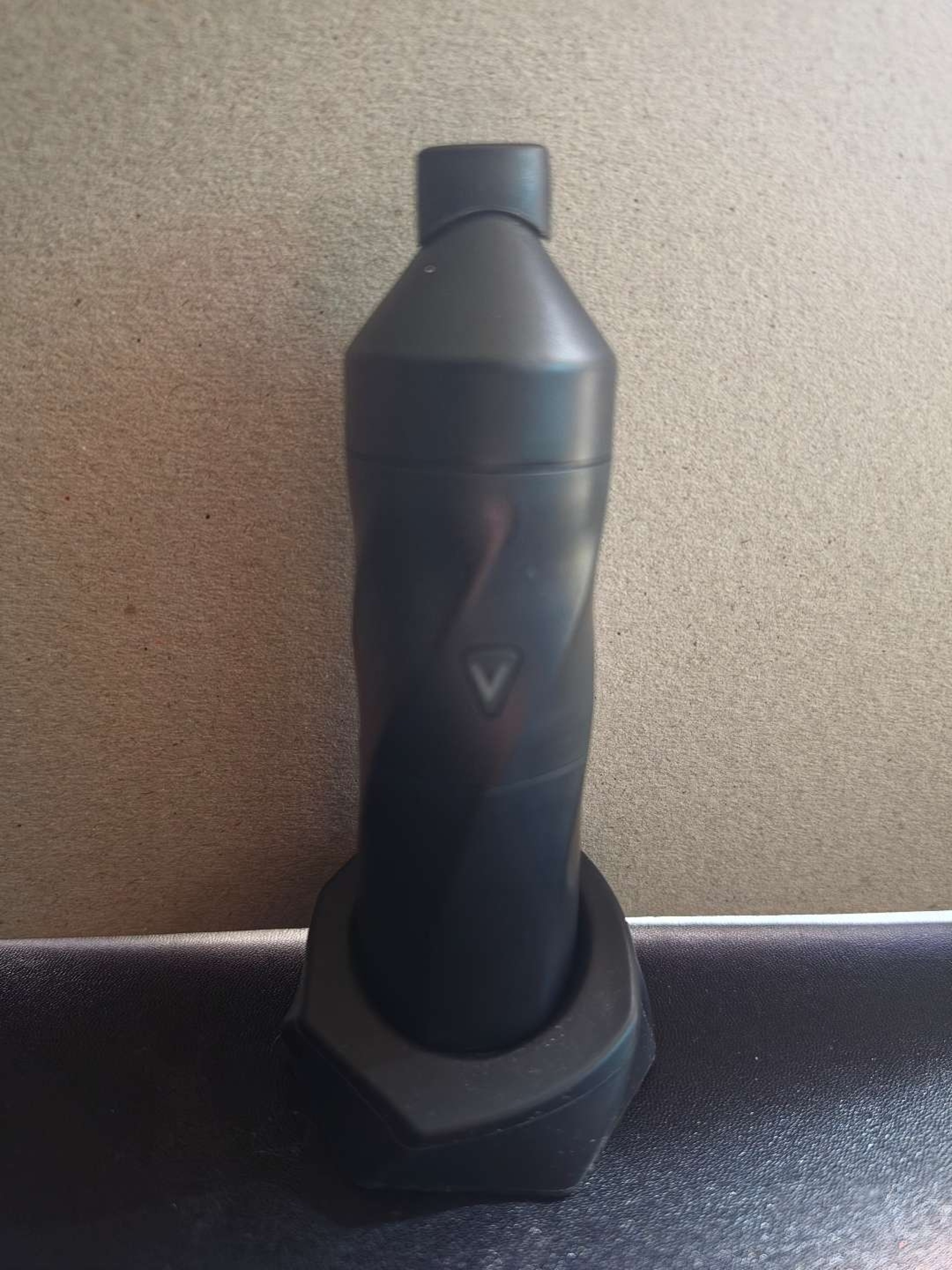 Preview pic of Focus V AERIS Portable Vaporizer w/ Wireless Charger & 2 Ruby Terp Pearls Used