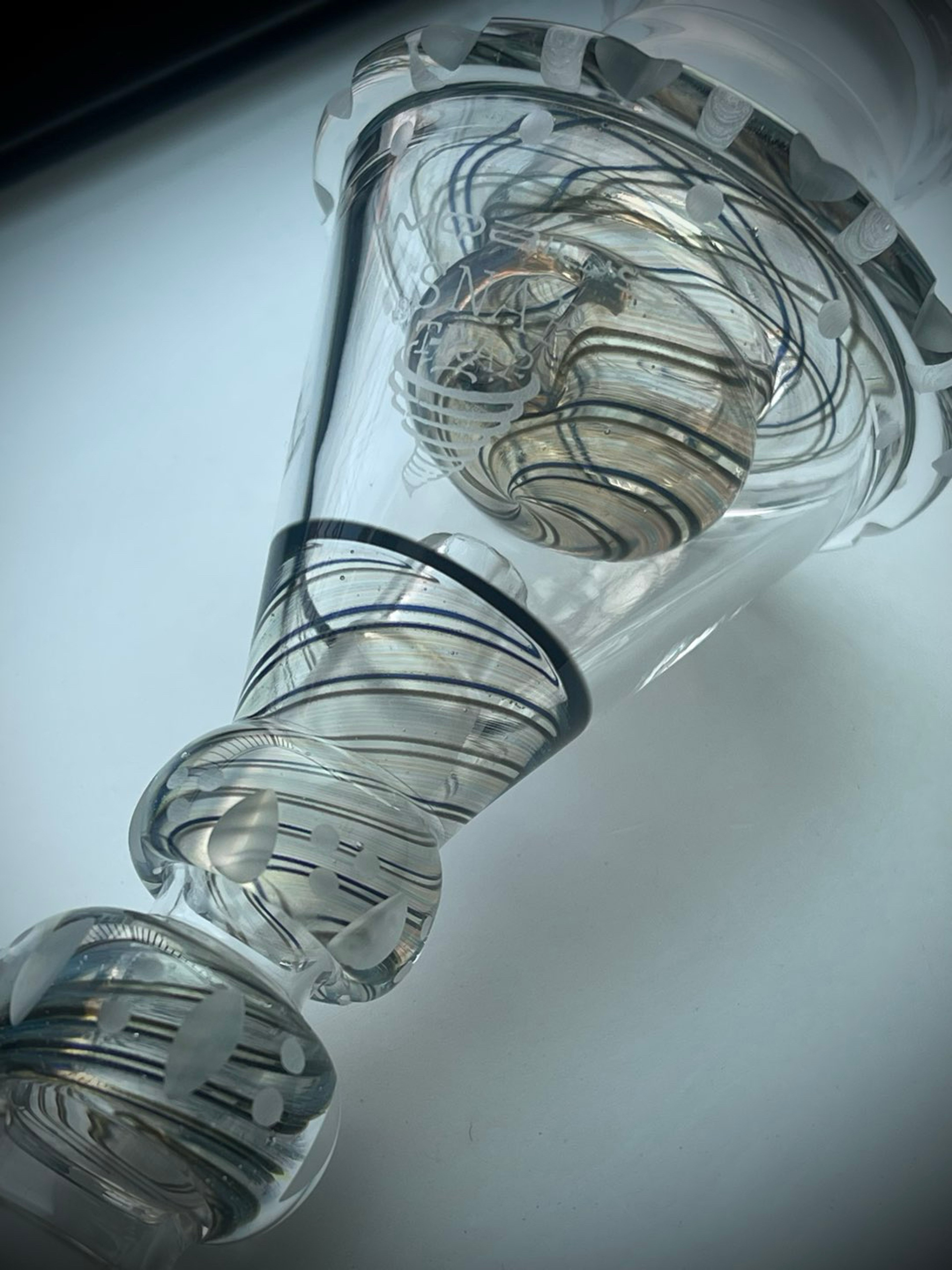 Preview pic of Mobius Glass Snap Trap