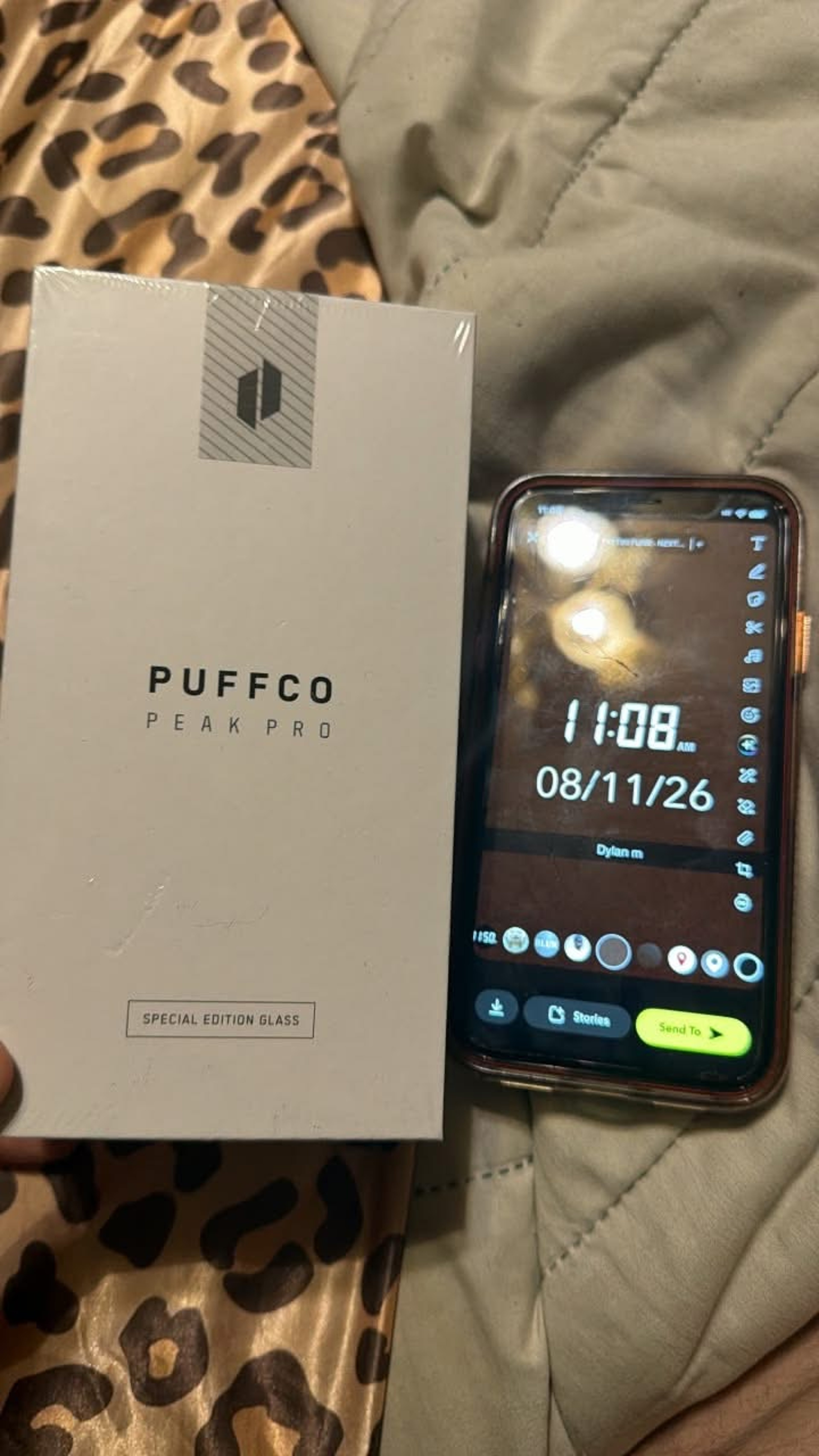 Preview pic of Rare sealed Puffco unicorn opal