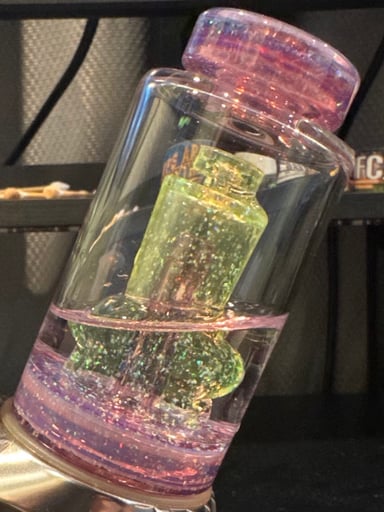 Preview pic of Spiders Glass Puffco Top